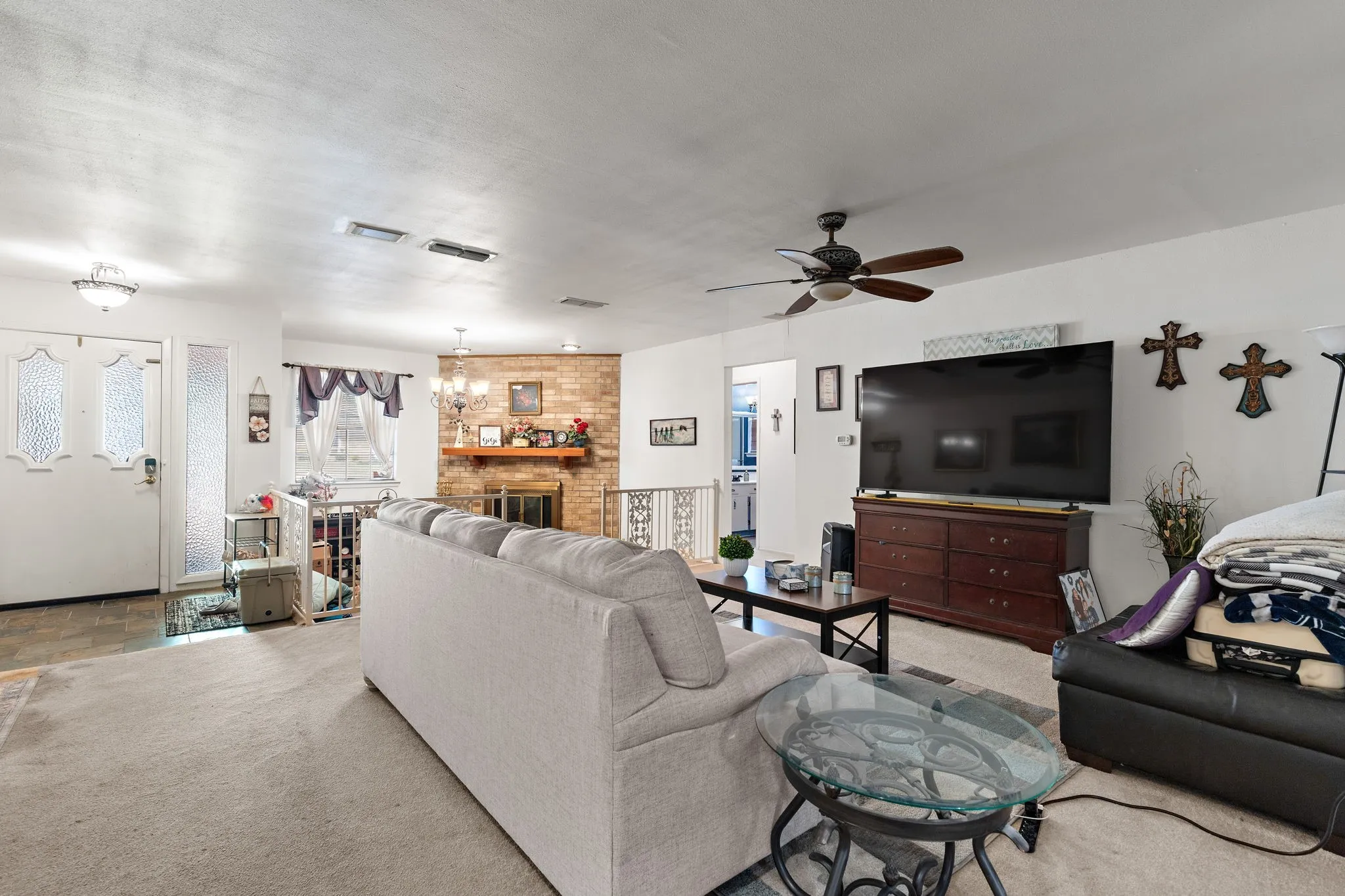 Single Family Residence For Sale in Wichita County , 4600 Summit Drive, Wichita Falls, Texas 76310, 3 Bedroom, 2 Bathroom, 2 Garage spaces, 1,794 Sqft, built in 1974, mls#21330055, Real Estate Agent in Wichita Falls, Homes For Sale in Wichita county, Homes For Sale in Wichita Falls, Realtor in Wichita Falls Texas, Real Estate Brokerage Independent Realty Texas, Luminita Cordes Realtor