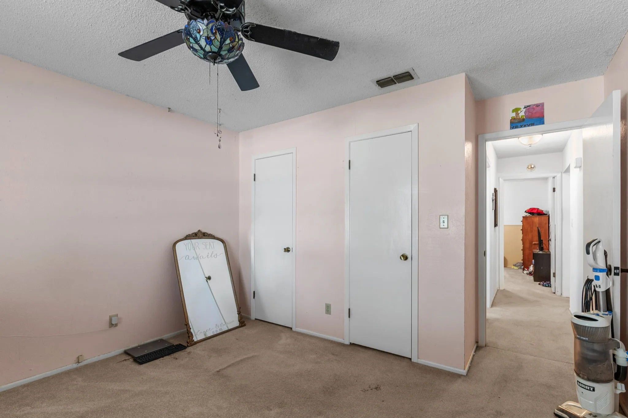 Single Family Residence For Sale in Wichita County , 4600 Summit Drive, Wichita Falls, Texas 76310, 3 Bedroom, 2 Bathroom, 2 Garage spaces, 1,794 Sqft, built in 1974, mls#21330055, Real Estate Agent in Wichita Falls, Homes For Sale in Wichita county, Homes For Sale in Wichita Falls, Realtor in Wichita Falls Texas, Real Estate Brokerage Independent Realty Texas, Luminita Cordes Realtor