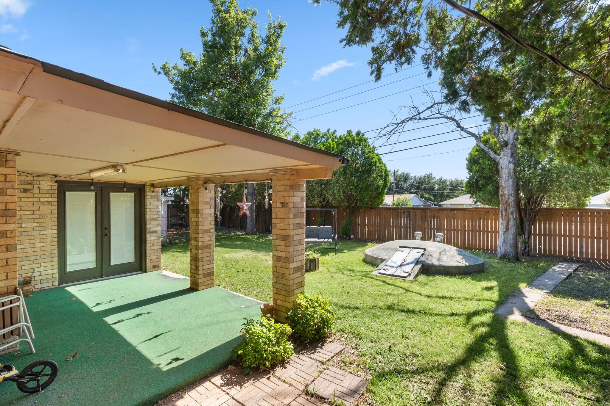 Single Family Residence For Sale in Wichita County , 4600 Summit Drive, Wichita Falls, Texas 76310, 3 Bedroom, 2 Bathroom, 2 Garage spaces, 1,794 Sqft, built in 1974, mls#21330055, Real Estate Agent in Wichita Falls, Homes For Sale in Wichita county, Homes For Sale in Wichita Falls, Realtor in Wichita Falls Texas, Real Estate Brokerage Independent Realty Texas, Luminita Cordes Realtor