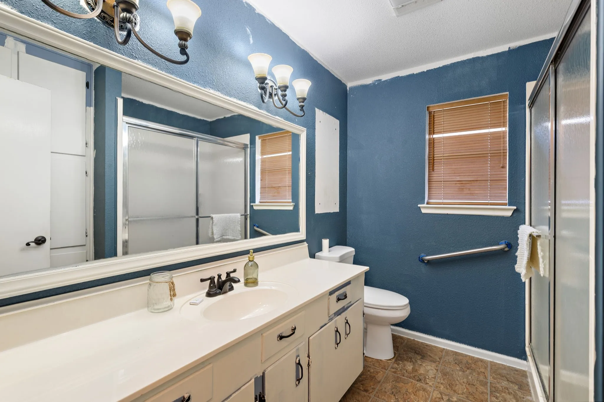Single Family Residence For Sale in Wichita County , 4600 Summit Drive, Wichita Falls, Texas 76310, 3 Bedroom, 2 Bathroom, 2 Garage spaces, 1,794 Sqft, built in 1974, mls#21330055, Real Estate Agent in Wichita Falls, Homes For Sale in Wichita county, Homes For Sale in Wichita Falls, Realtor in Wichita Falls Texas, Real Estate Brokerage Independent Realty Texas, Luminita Cordes Realtor