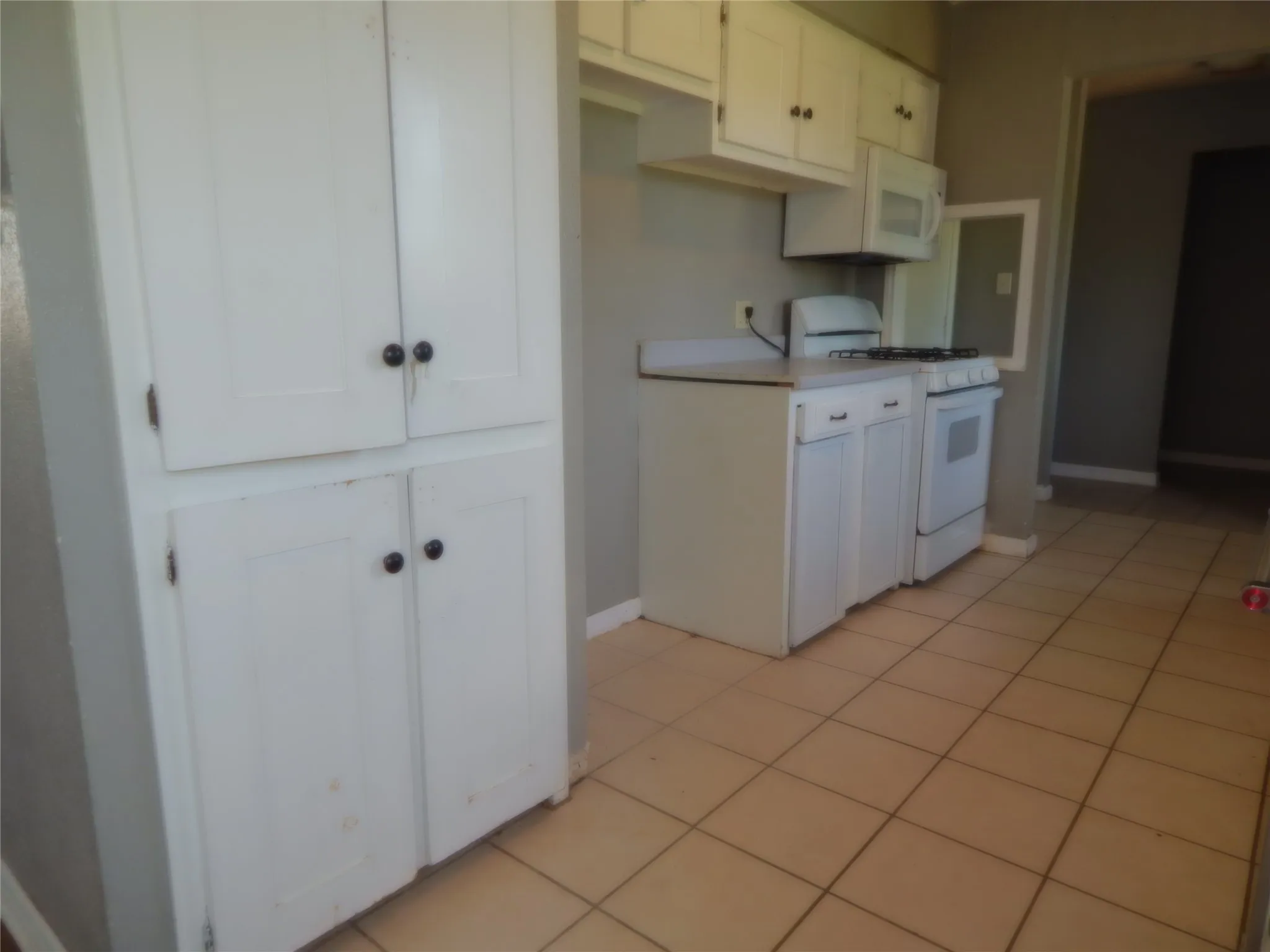 Single Family Residence For Rent in Collin County , 1018 N Powell Parkway, Anna, Texas 75409, 3 Bedroom, 2 Bathroom, 1 Garage spaces, 1,092 Sqft, built in 1978, mls#21330071, Real Estate Agent in Anna, Homes For Rent in Collin county, Homes For Rent in Anna, Realtor in Anna Texas, Real Estate Brokerage Independent Realty Texas, Luminita Cordes Realtor