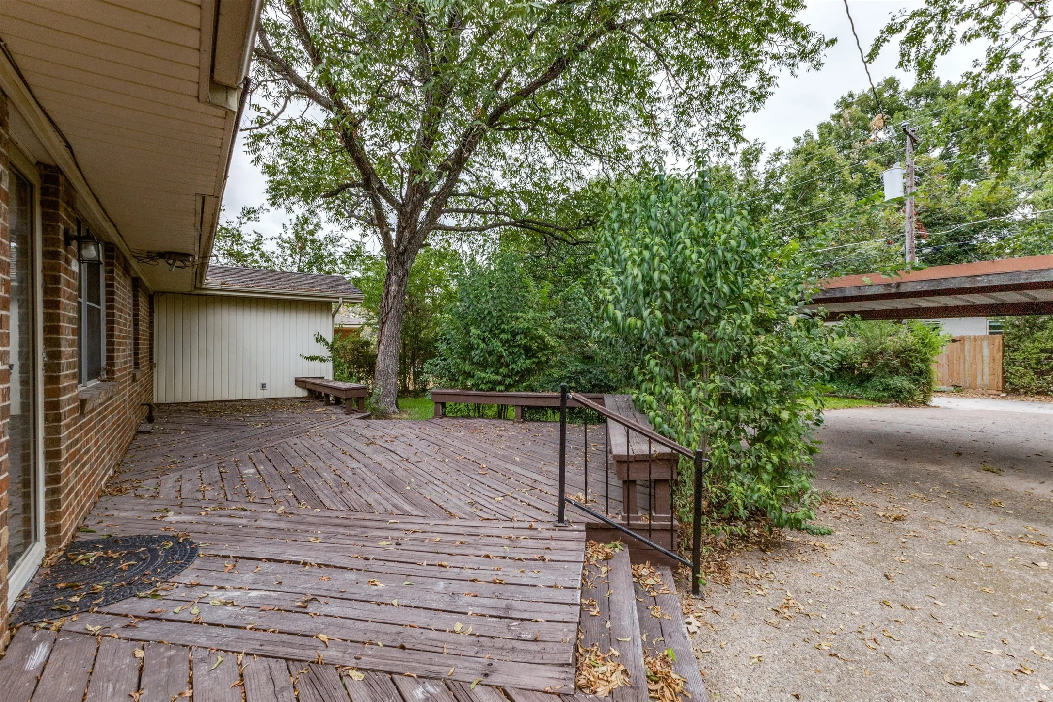 Single Family Residence For Rent in Dallas County , 1303 Northlake Drive, Richardson, Texas 75080, 3 Bedroom, 2 Bathroom, Garage spaces, 1,440 Sqft, built in 1959, mls#21323741, Real Estate Agent in Richardson, Homes For Rent in Dallas county, Homes For Rent in Richardson, Realtor in Richardson Texas, Real Estate Brokerage Independent Realty Texas, Luminita Cordes Realtor