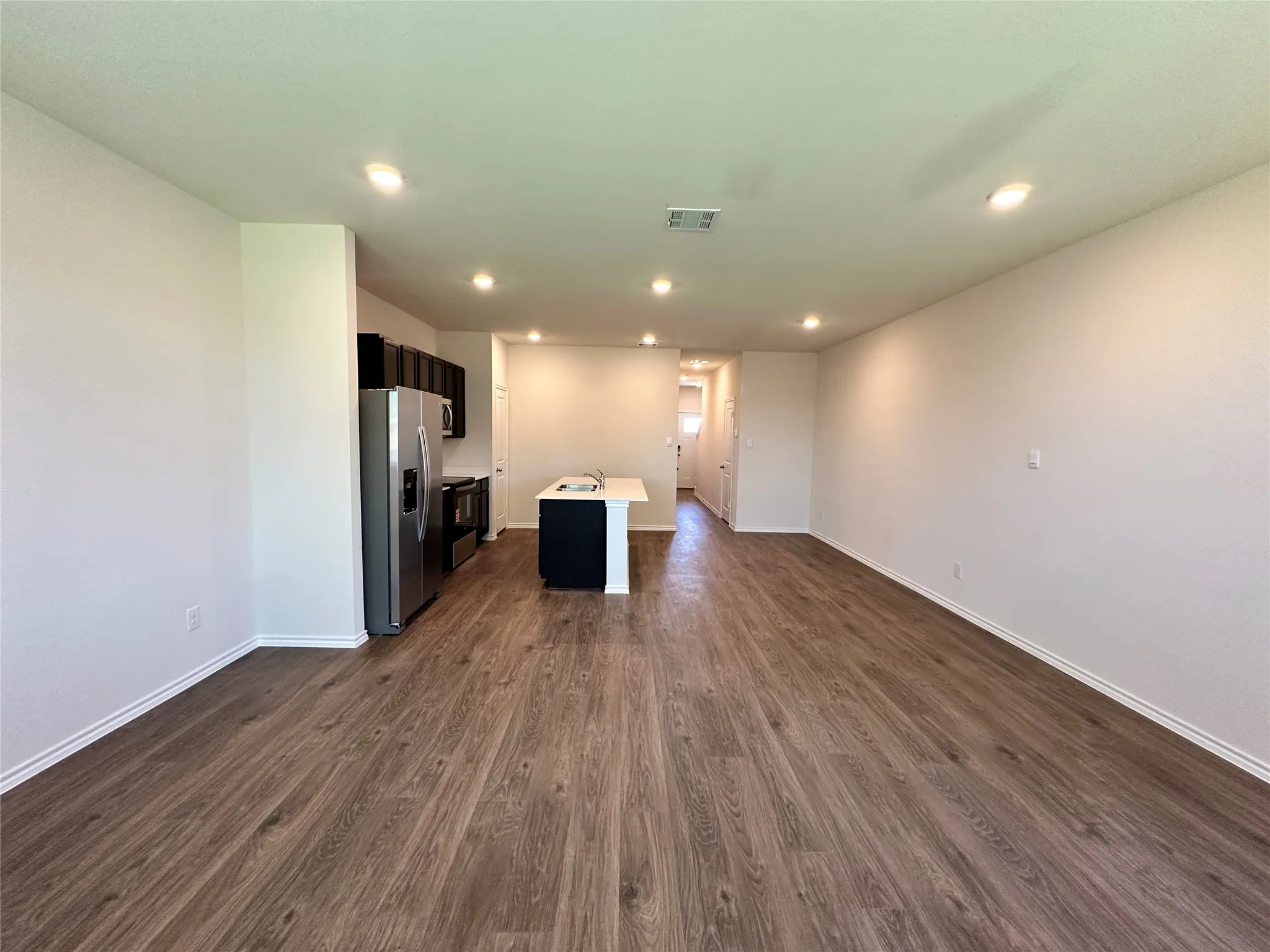 Single Family Residence For Rent in Collin County , 634 White Ash Drive, Princeton, Texas 75407, 4 Bedroom, 3 Bathroom, 1 Garage spaces, 1,549 Sqft, built in 2025, mls#21330103, Real Estate Agent in Princeton, Homes For Rent in Collin county, Homes For Rent in Princeton, Realtor in Princeton Texas, Real Estate Brokerage Independent Realty Texas, Luminita Cordes Realtor