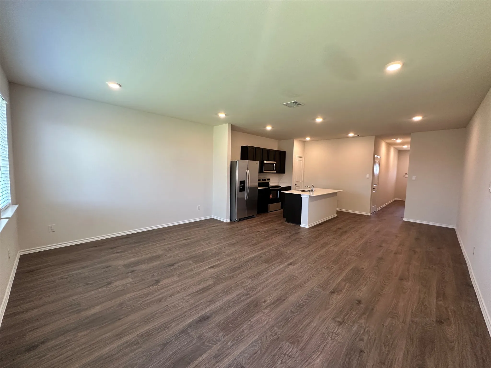 Single Family Residence For Rent in Collin County , 634 White Ash Drive, Princeton, Texas 75407, 4 Bedroom, 3 Bathroom, 1 Garage spaces, 1,549 Sqft, built in 2025, mls#21330103, Real Estate Agent in Princeton, Homes For Rent in Collin county, Homes For Rent in Princeton, Realtor in Princeton Texas, Real Estate Brokerage Independent Realty Texas, Luminita Cordes Realtor