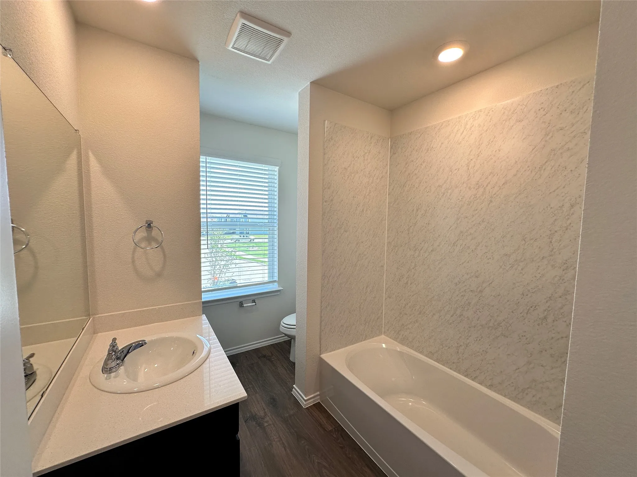 Single Family Residence For Rent in Collin County , 634 White Ash Drive, Princeton, Texas 75407, 4 Bedroom, 3 Bathroom, 1 Garage spaces, 1,549 Sqft, built in 2025, mls#21330103, Real Estate Agent in Princeton, Homes For Rent in Collin county, Homes For Rent in Princeton, Realtor in Princeton Texas, Real Estate Brokerage Independent Realty Texas, Luminita Cordes Realtor
