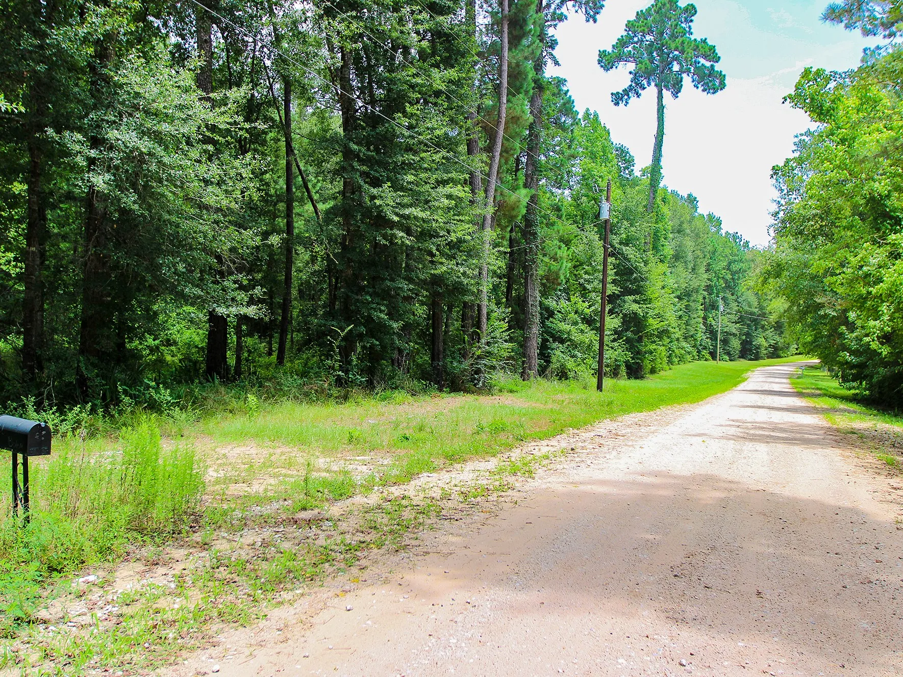 Improved Land For Sale in Walker County , 105 Gourd Creek Drive, Huntsville, Texas 77340, 0, 0, Garage spaces, 0 Sqft, built in 0, mls#21330088, Real Estate Agent in Huntsville, Homes For Sale in Walker county, Homes For Sale in Huntsville, Realtor in Huntsville Texas, Real Estate Brokerage Independent Realty Texas, Luminita Cordes Realtor