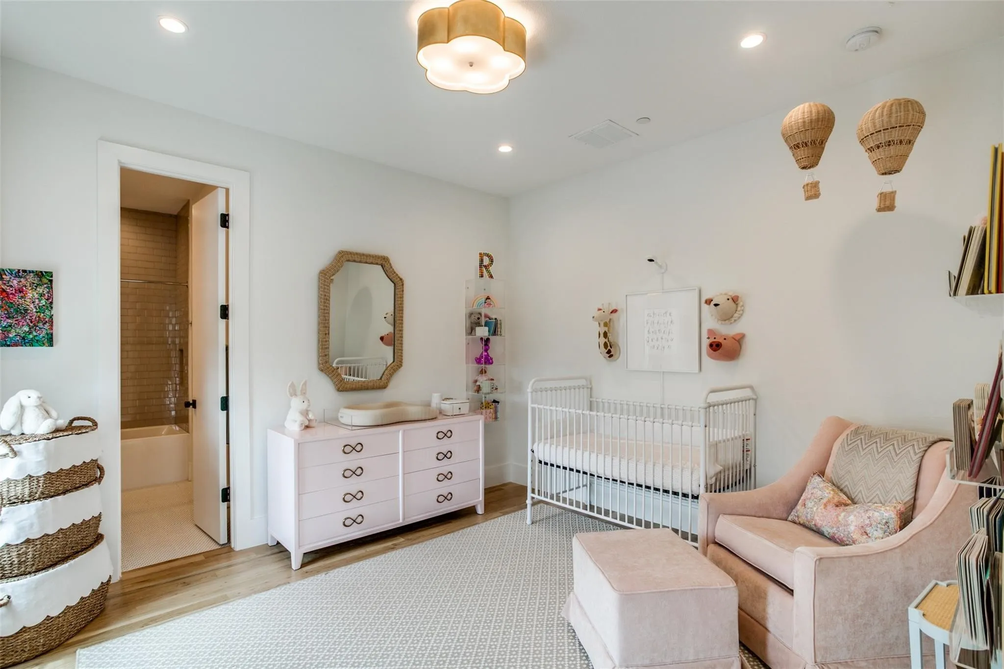 Condominium For Rent in Dallas County , 2719 Reagan Street 101, Dallas, Texas 75219, 2 Bedroom, 3 Bathroom, 2 Garage spaces, 2,238 Sqft, built in 2018, mls#21325623, Real Estate Agent in Dallas, Homes For Rent in Dallas county, Homes For Rent in Dallas, Realtor in Dallas Texas, Real Estate Brokerage Independent Realty Texas, Luminita Cordes Realtor