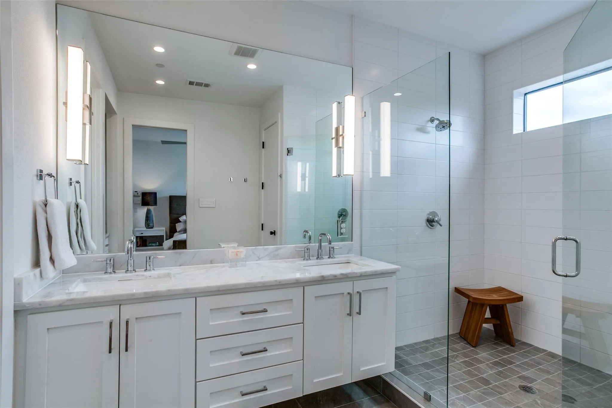 Condominium For Rent in Dallas County , 2719 Reagan Street 101, Dallas, Texas 75219, 2 Bedroom, 3 Bathroom, 2 Garage spaces, 2,238 Sqft, built in 2018, mls#21325623, Real Estate Agent in Dallas, Homes For Rent in Dallas county, Homes For Rent in Dallas, Realtor in Dallas Texas, Real Estate Brokerage Independent Realty Texas, Luminita Cordes Realtor