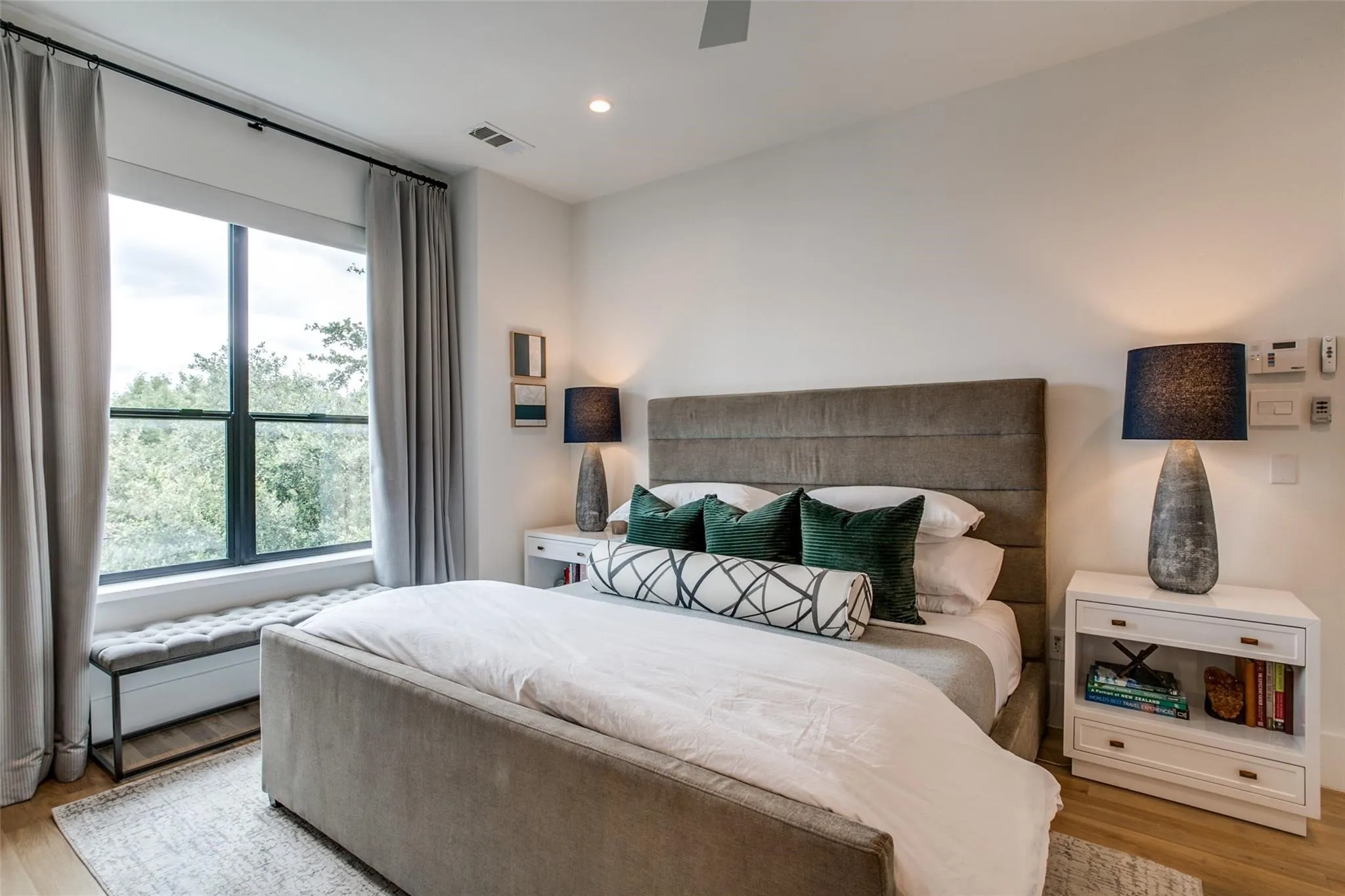 Condominium For Rent in Dallas County , 2719 Reagan Street 101, Dallas, Texas 75219, 2 Bedroom, 3 Bathroom, 2 Garage spaces, 2,238 Sqft, built in 2018, mls#21325623, Real Estate Agent in Dallas, Homes For Rent in Dallas county, Homes For Rent in Dallas, Realtor in Dallas Texas, Real Estate Brokerage Independent Realty Texas, Luminita Cordes Realtor