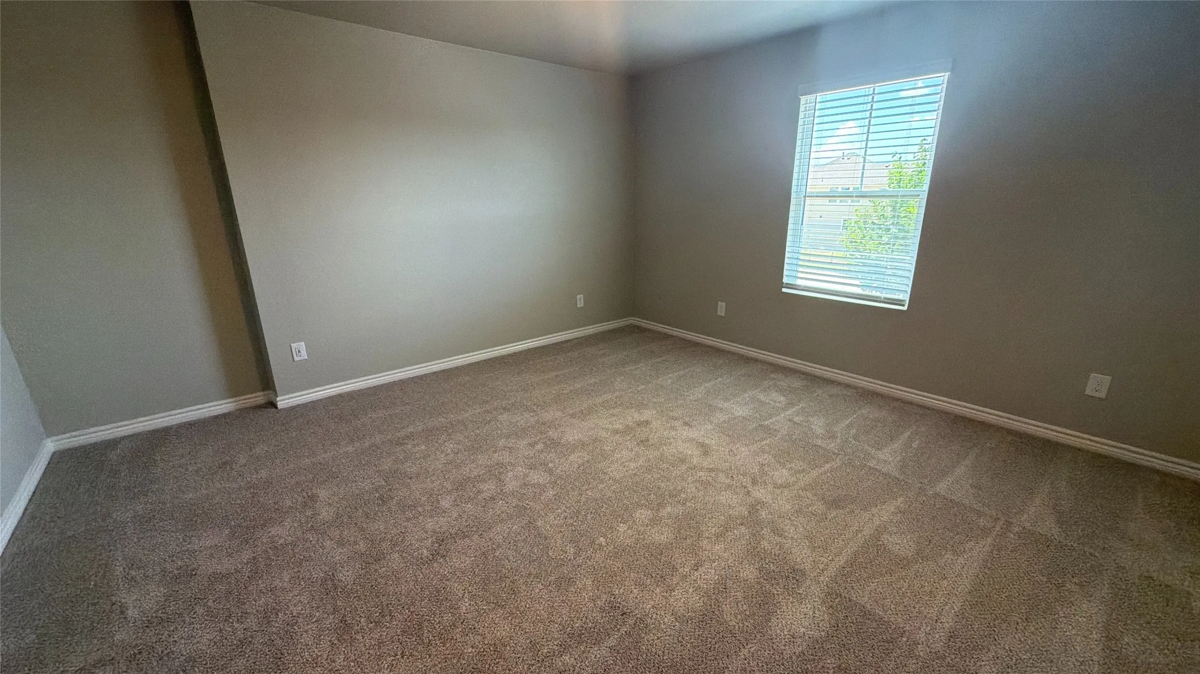 Single Family Residence For Rent in Denton County , 1708 Laurel Lane 2, Argyle, Texas 76226, 3 Bedroom, 3 Bathroom, 2 Garage spaces, 1,844 Sqft, built in 2022, mls#21330101, Real Estate Agent in Argyle, Homes For Rent in Denton county, Homes For Rent in Argyle, Realtor in Argyle Texas, Real Estate Brokerage Independent Realty Texas, Luminita Cordes Realtor