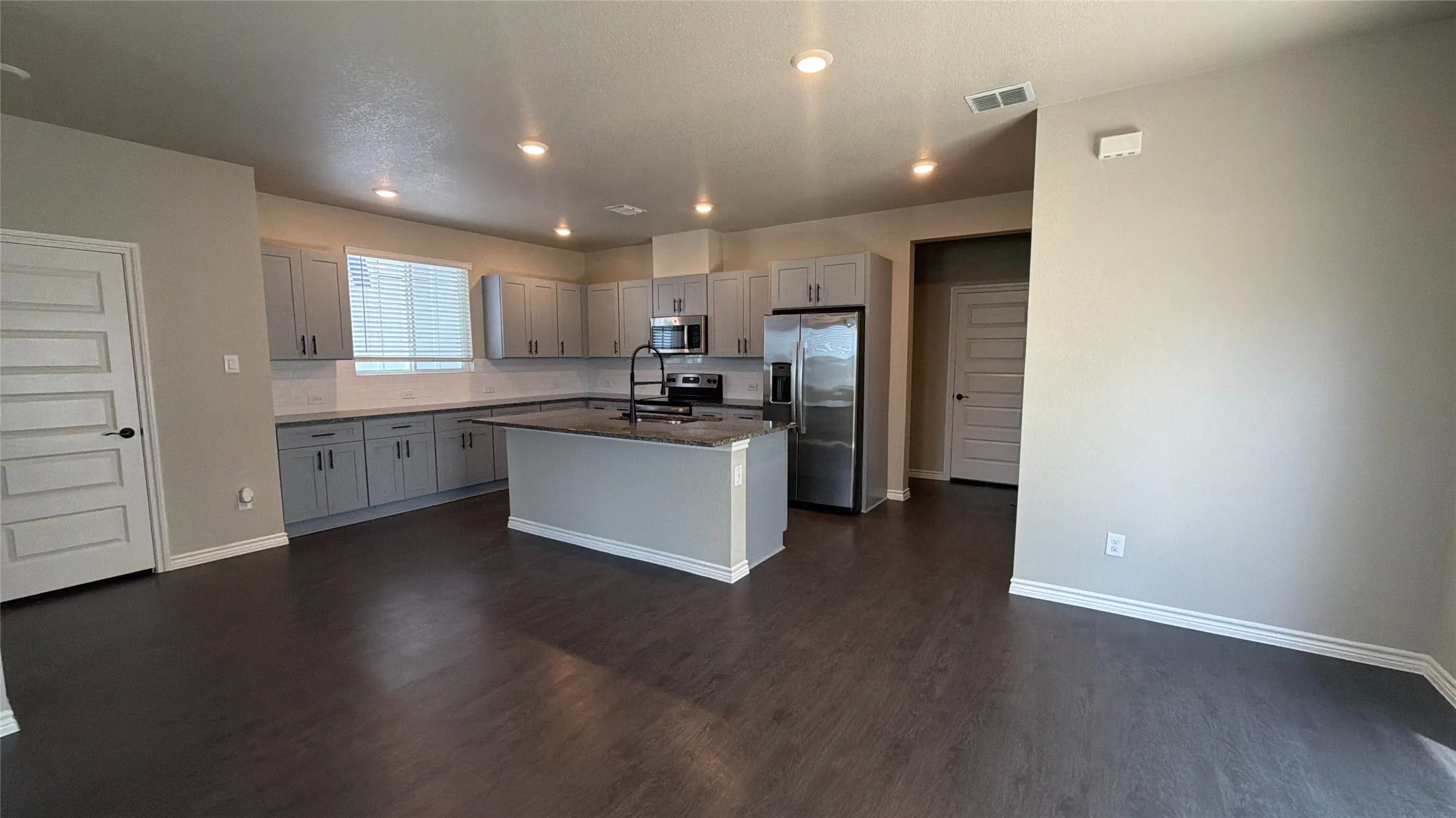 Single Family Residence For Rent in Denton County , 1708 Laurel Lane 2, Argyle, Texas 76226, 3 Bedroom, 3 Bathroom, 2 Garage spaces, 1,844 Sqft, built in 2022, mls#21330101, Real Estate Agent in Argyle, Homes For Rent in Denton county, Homes For Rent in Argyle, Realtor in Argyle Texas, Real Estate Brokerage Independent Realty Texas, Luminita Cordes Realtor