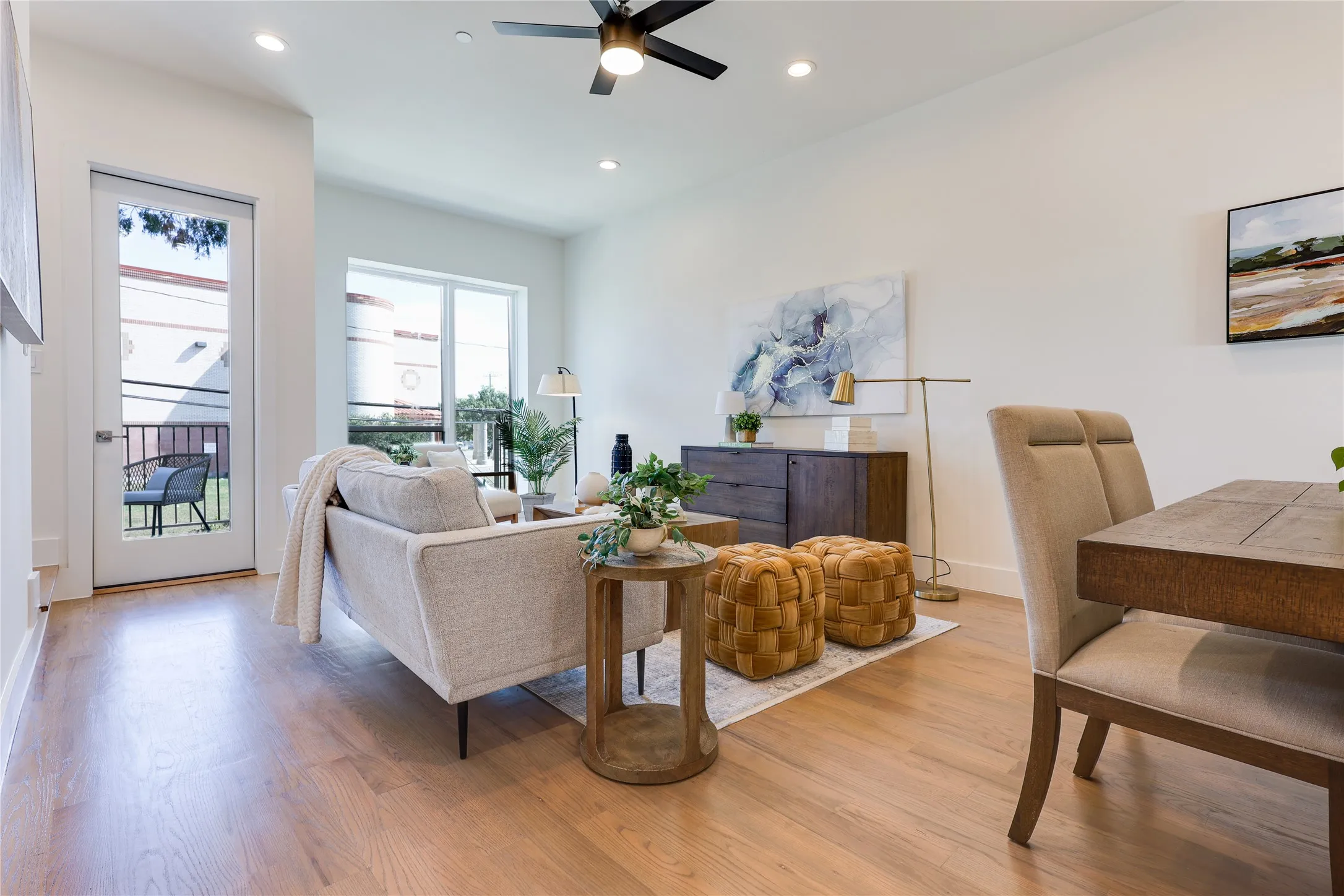 Condominium For Rent in Dallas County , 1902 N Carroll Avenue 401, Dallas, Texas 75204, 2 Bedroom, 3 Bathroom, 2 Garage spaces, 1,620 Sqft, built in 2024, mls#21330116, Real Estate Agent in Dallas, Homes For Rent in Dallas county, Homes For Rent in Dallas, Realtor in Dallas Texas, Real Estate Brokerage Independent Realty Texas, Luminita Cordes Realtor