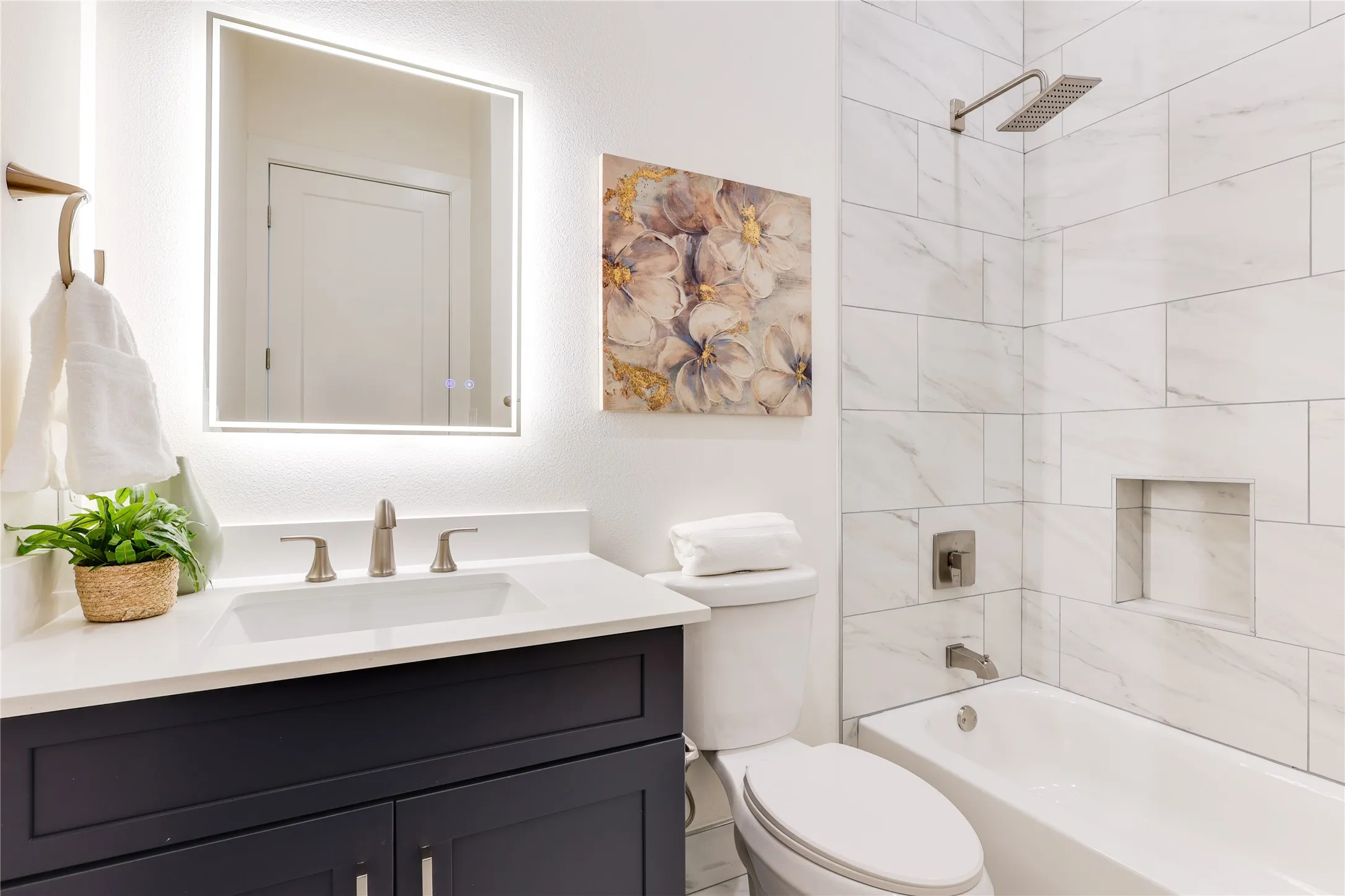 Condominium For Rent in Dallas County , 1902 N Carroll Avenue 401, Dallas, Texas 75204, 2 Bedroom, 3 Bathroom, 2 Garage spaces, 1,620 Sqft, built in 2024, mls#21330116, Real Estate Agent in Dallas, Homes For Rent in Dallas county, Homes For Rent in Dallas, Realtor in Dallas Texas, Real Estate Brokerage Independent Realty Texas, Luminita Cordes Realtor