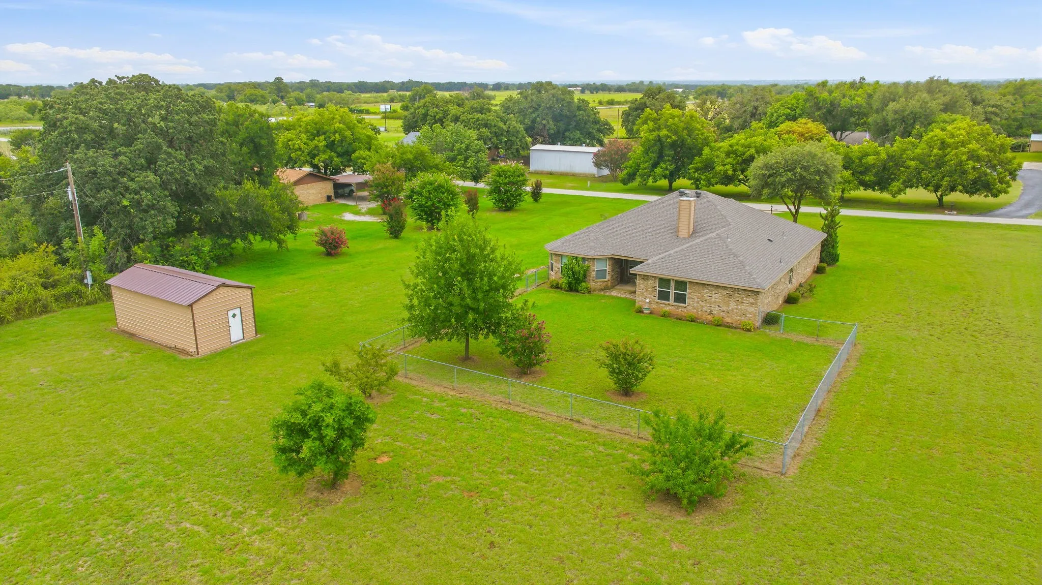 Single Family Residence For Sale in Comanche County , 172 County Road 449, De Leon, Texas 76444, 4 Bedroom, 2 Bathroom, 2 Garage spaces, 2,174 Sqft, built in 2012, mls#21321787, Real Estate Agent in De Leon, Homes For Sale in Comanche county, Homes For Sale in De Leon, Realtor in De Leon Texas, Real Estate Brokerage Independent Realty Texas, Luminita Cordes Realtor