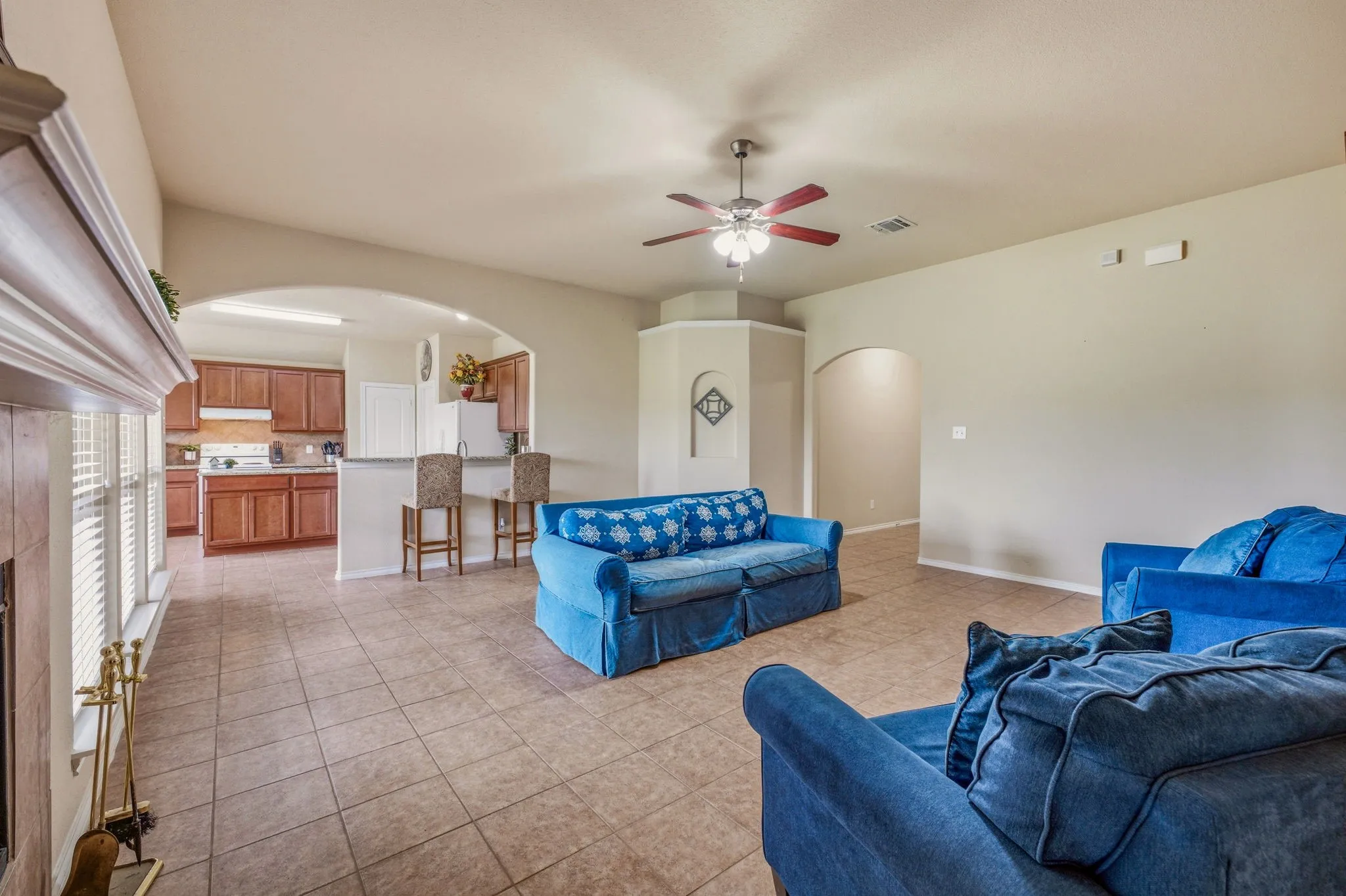 Single Family Residence For Sale in Comanche County , 172 County Road 449, De Leon, Texas 76444, 4 Bedroom, 2 Bathroom, 2 Garage spaces, 2,174 Sqft, built in 2012, mls#21321787, Real Estate Agent in De Leon, Homes For Sale in Comanche county, Homes For Sale in De Leon, Realtor in De Leon Texas, Real Estate Brokerage Independent Realty Texas, Luminita Cordes Realtor