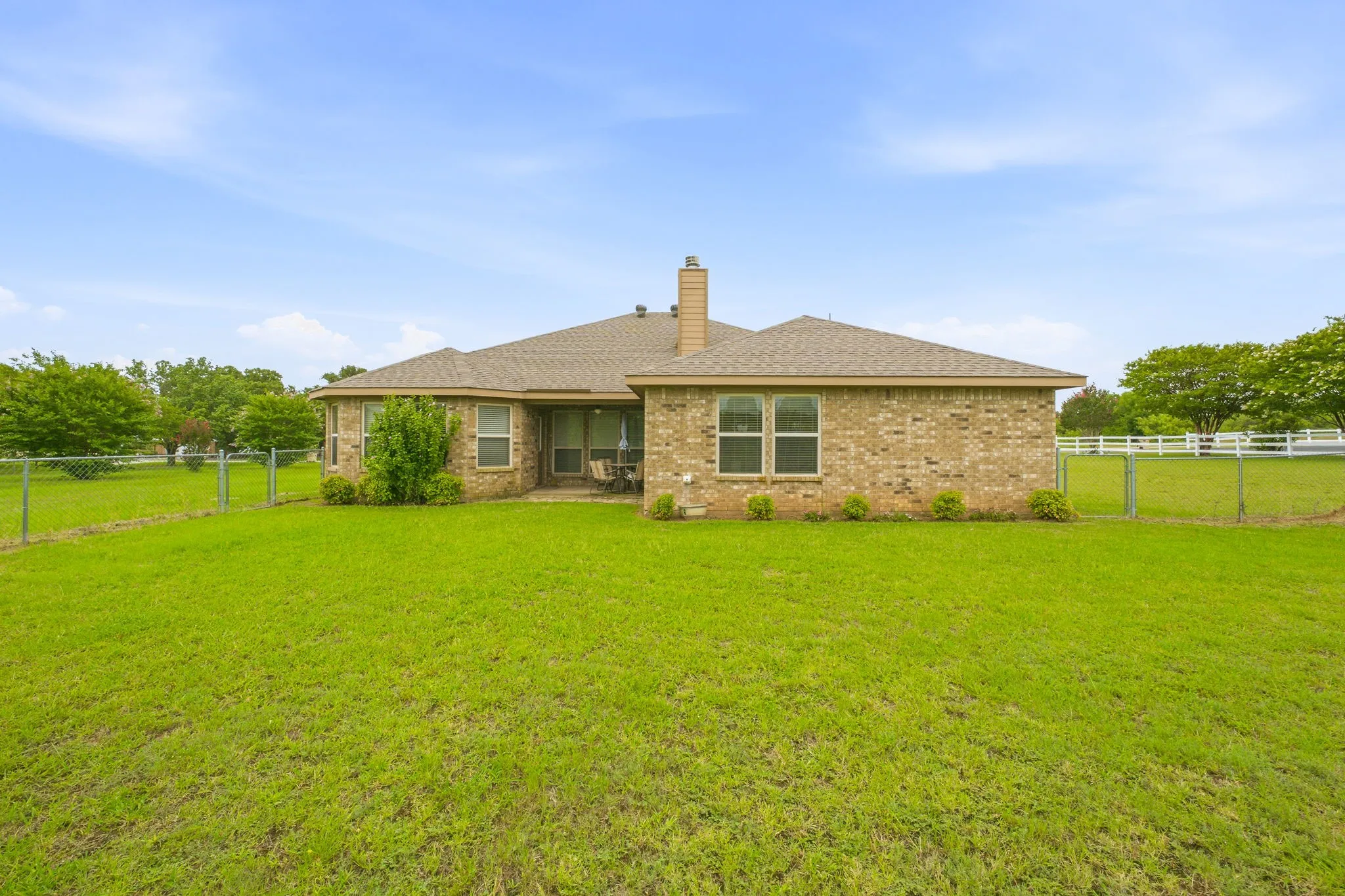 Single Family Residence For Sale in Comanche County , 172 County Road 449, De Leon, Texas 76444, 4 Bedroom, 2 Bathroom, 2 Garage spaces, 2,174 Sqft, built in 2012, mls#21321787, Real Estate Agent in De Leon, Homes For Sale in Comanche county, Homes For Sale in De Leon, Realtor in De Leon Texas, Real Estate Brokerage Independent Realty Texas, Luminita Cordes Realtor