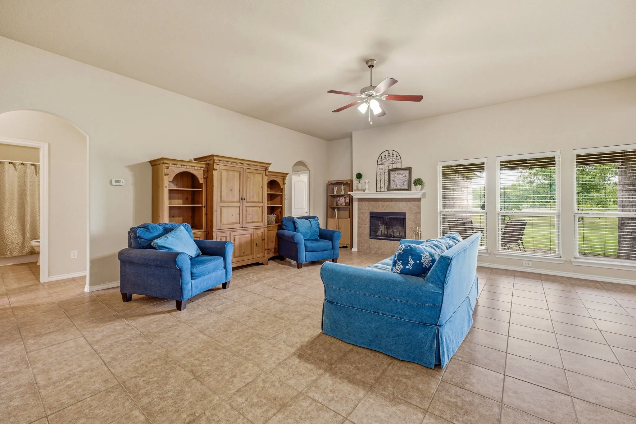Single Family Residence For Sale in Comanche County , 172 County Road 449, De Leon, Texas 76444, 4 Bedroom, 2 Bathroom, 2 Garage spaces, 2,174 Sqft, built in 2012, mls#21321787, Real Estate Agent in De Leon, Homes For Sale in Comanche county, Homes For Sale in De Leon, Realtor in De Leon Texas, Real Estate Brokerage Independent Realty Texas, Luminita Cordes Realtor