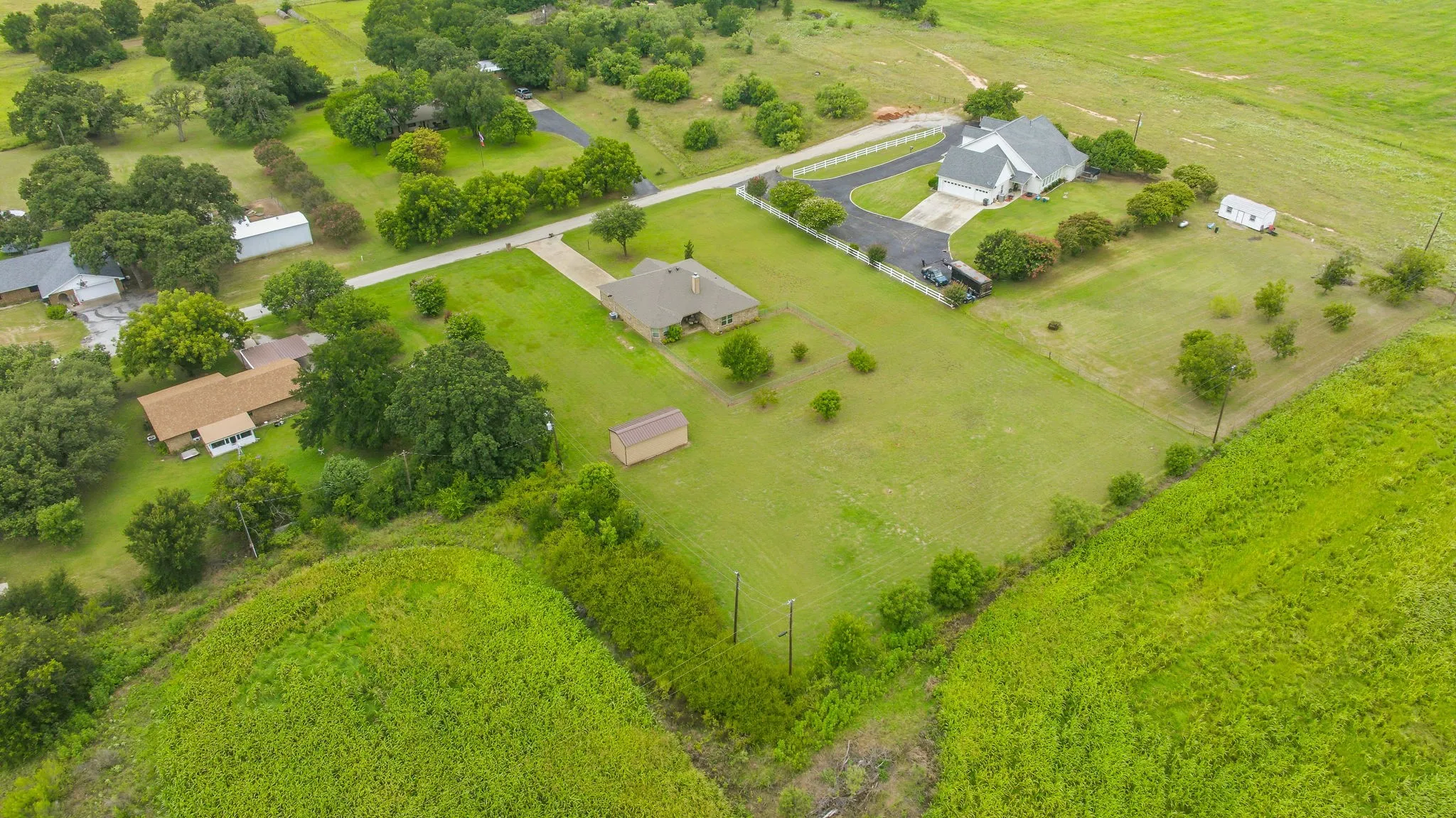 Single Family Residence For Sale in Comanche County , 172 County Road 449, De Leon, Texas 76444, 4 Bedroom, 2 Bathroom, 2 Garage spaces, 2,174 Sqft, built in 2012, mls#21321787, Real Estate Agent in De Leon, Homes For Sale in Comanche county, Homes For Sale in De Leon, Realtor in De Leon Texas, Real Estate Brokerage Independent Realty Texas, Luminita Cordes Realtor