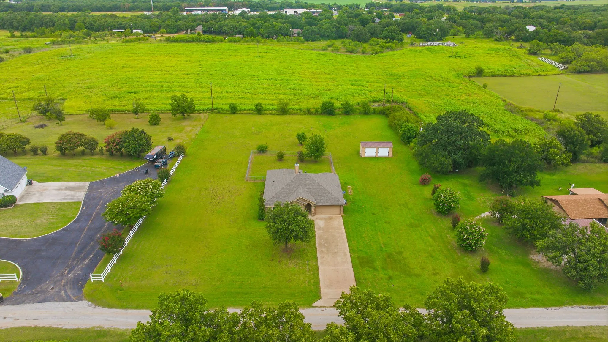 Single Family Residence For Sale in Comanche County , 172 County Road 449, De Leon, Texas 76444, 4 Bedroom, 2 Bathroom, 2 Garage spaces, 2,174 Sqft, built in 2012, mls#21321787, Real Estate Agent in De Leon, Homes For Sale in Comanche county, Homes For Sale in De Leon, Realtor in De Leon Texas, Real Estate Brokerage Independent Realty Texas, Luminita Cordes Realtor