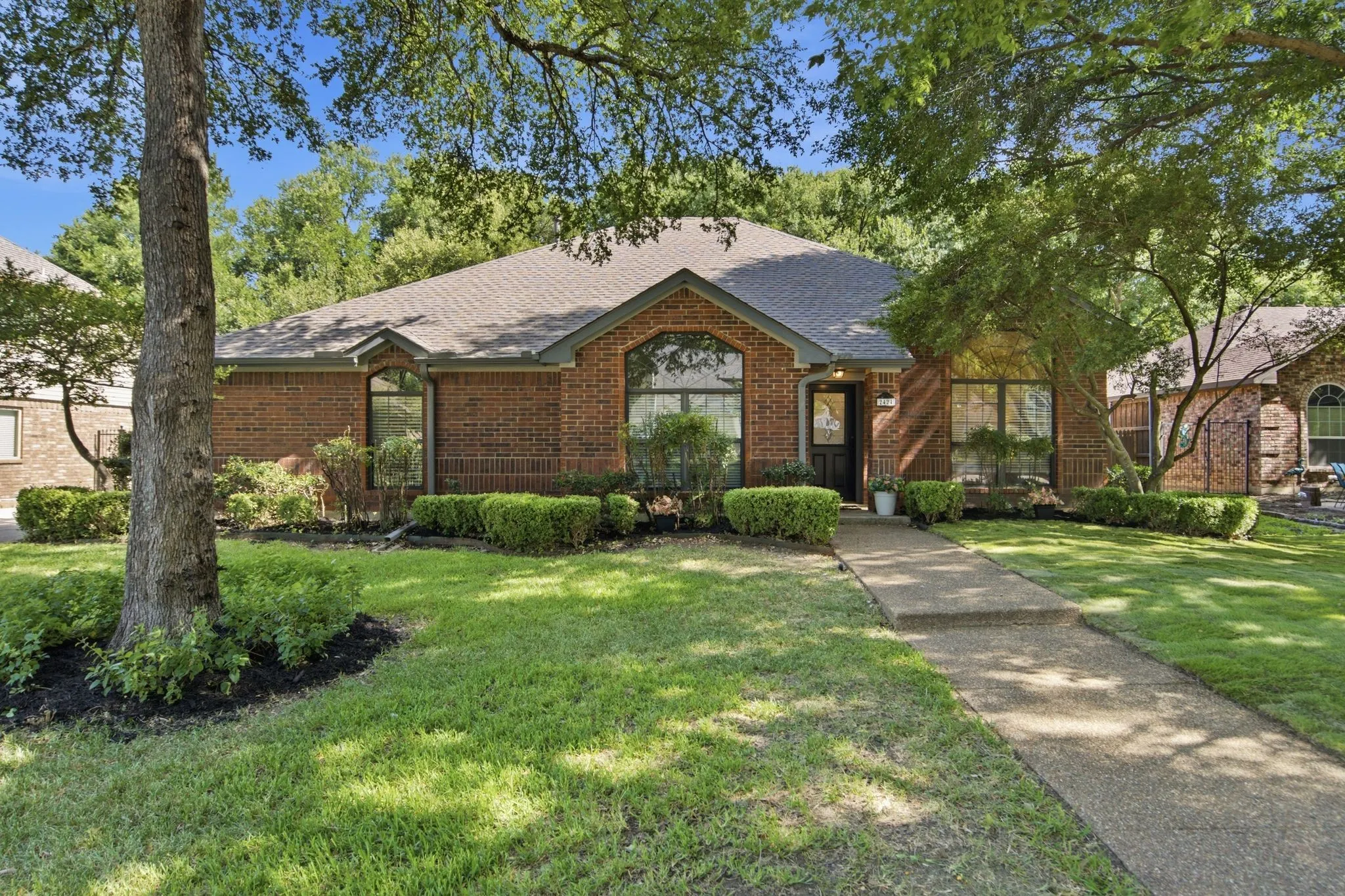 Single Family Residence For Sale in Denton County , 2424 Cornell Drive, Flower Mound, Texas 75022, 4 Bedroom, 2 Bathroom, 2 Garage spaces, 2,234 Sqft, built in 1987, mls#21329517, Real Estate Agent in Flower Mound, Homes For Sale in Denton county, Homes For Sale in Flower Mound, Realtor in Flower Mound Texas, Real Estate Brokerage Independent Realty Texas, Luminita Cordes Realtor
