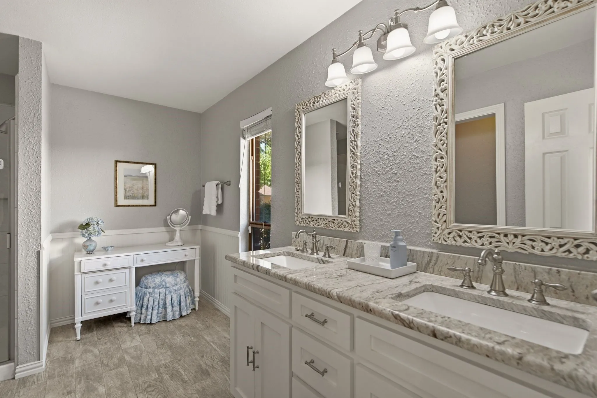 Single Family Residence For Sale in Denton County , 2424 Cornell Drive, Flower Mound, Texas 75022, 4 Bedroom, 2 Bathroom, 2 Garage spaces, 2,234 Sqft, built in 1987, mls#21329517, Real Estate Agent in Flower Mound, Homes For Sale in Denton county, Homes For Sale in Flower Mound, Realtor in Flower Mound Texas, Real Estate Brokerage Independent Realty Texas, Luminita Cordes Realtor