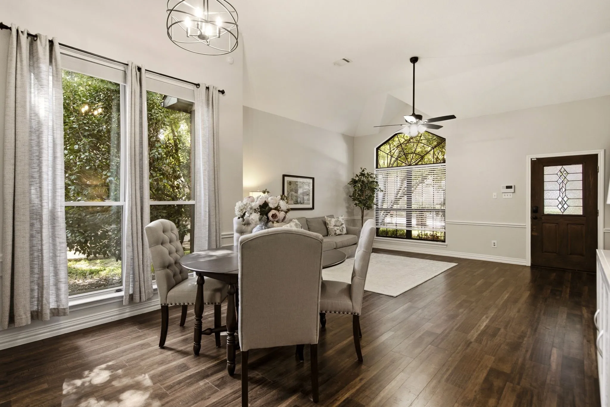 Single Family Residence For Sale in Denton County , 2424 Cornell Drive, Flower Mound, Texas 75022, 4 Bedroom, 2 Bathroom, 2 Garage spaces, 2,234 Sqft, built in 1987, mls#21329517, Real Estate Agent in Flower Mound, Homes For Sale in Denton county, Homes For Sale in Flower Mound, Realtor in Flower Mound Texas, Real Estate Brokerage Independent Realty Texas, Luminita Cordes Realtor