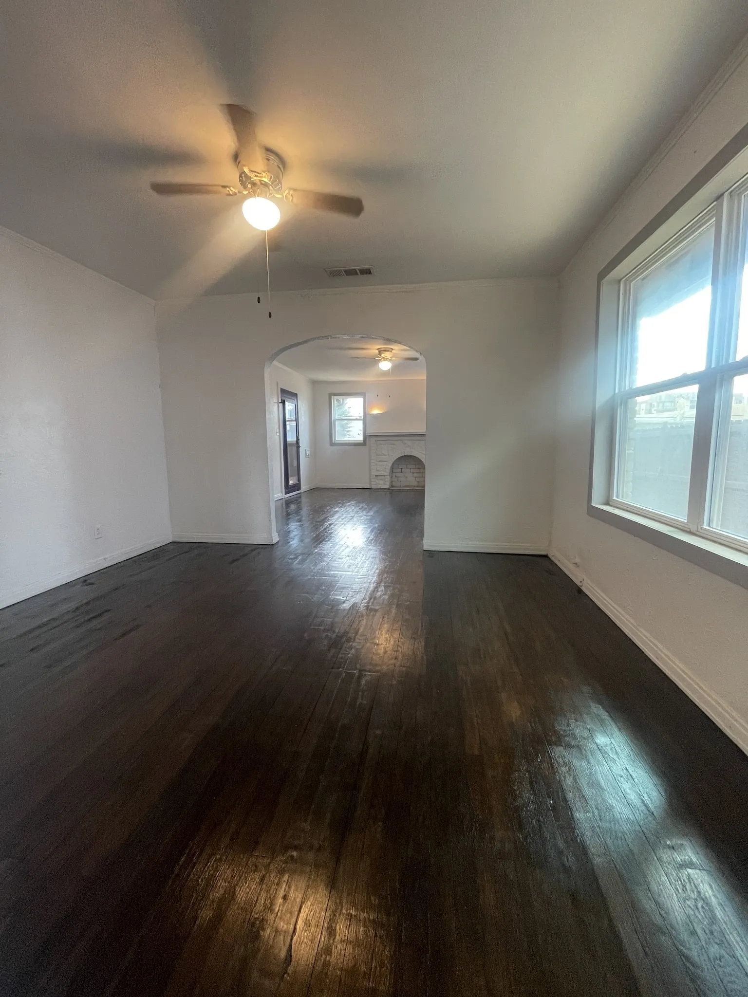 Single Family Residence For Rent in Dallas County , 3819 Roseland Avenue, Dallas, Texas 75204, 2 Bedroom, 2 Bathroom, Garage spaces, 1,204 Sqft, built in 1936, mls#21330121, Real Estate Agent in Dallas, Homes For Rent in Dallas county, Homes For Rent in Dallas, Realtor in Dallas Texas, Real Estate Brokerage Independent Realty Texas, Luminita Cordes Realtor