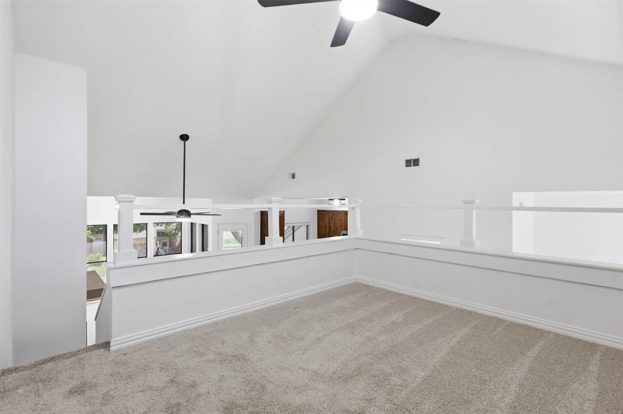 Condominium For Sale in Grayson County , 107 Summer Place Circle, Pottsboro, Texas 75076, 2 Bedroom, 3 Bathroom, 1 Garage spaces, 1,211 Sqft, built in 1984, mls#21329768, Real Estate Agent in Pottsboro, Homes For Sale in Grayson county, Homes For Sale in Pottsboro, Realtor in Pottsboro Texas, Real Estate Brokerage Independent Realty Texas, Luminita Cordes Realtor