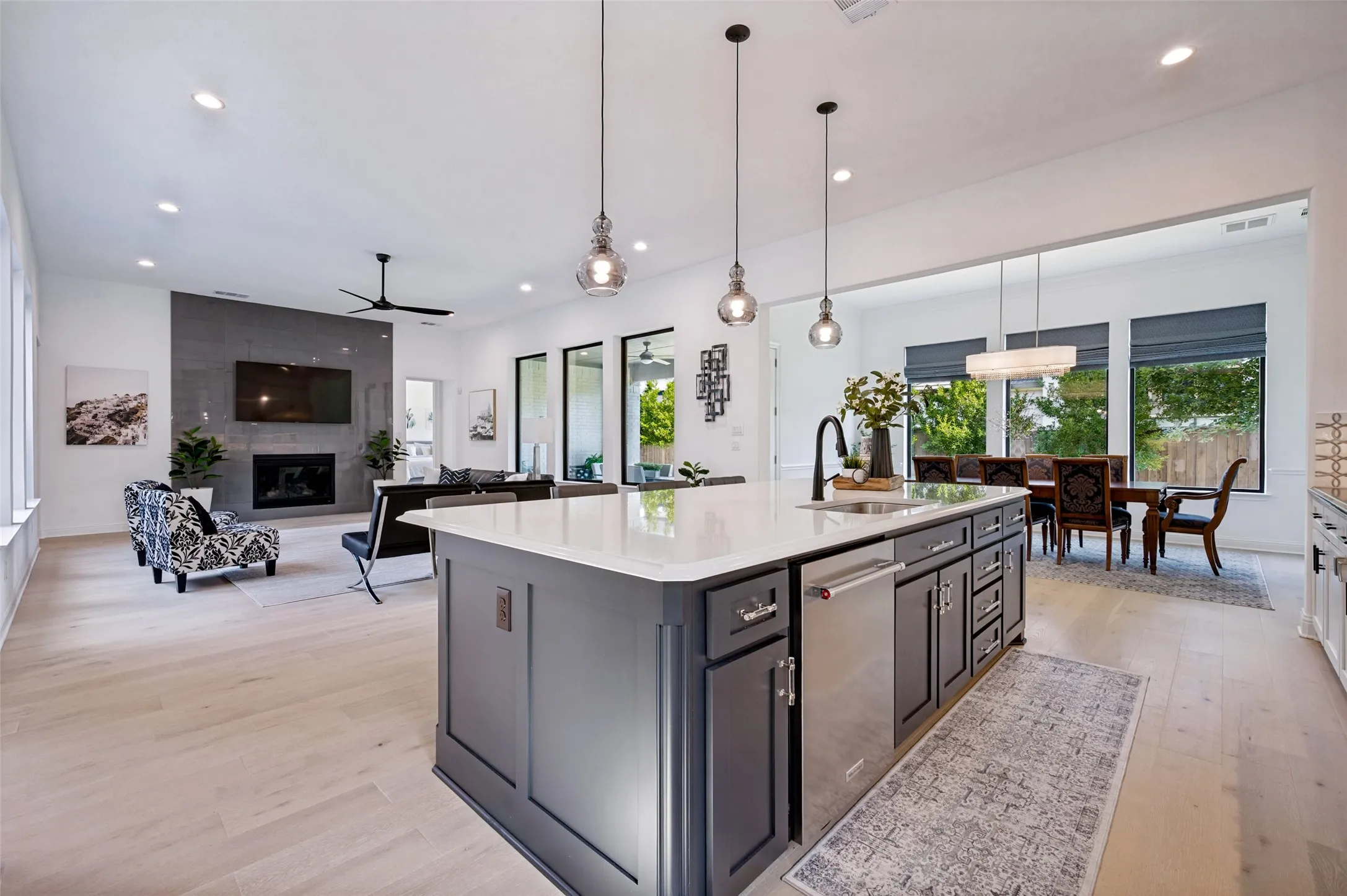 Single Family Residence For Sale in Collin County , 2131 Normandy Circle, Prosper, Texas 75078, 4 Bedroom, 5 Bathroom, 3 Garage spaces, 4,044 Sqft, built in 2020, mls#21329914, Real Estate Agent in Prosper, Homes For Sale in Collin county, Homes For Sale in Prosper, Realtor in Prosper Texas, Real Estate Brokerage Independent Realty Texas, Luminita Cordes Realtor