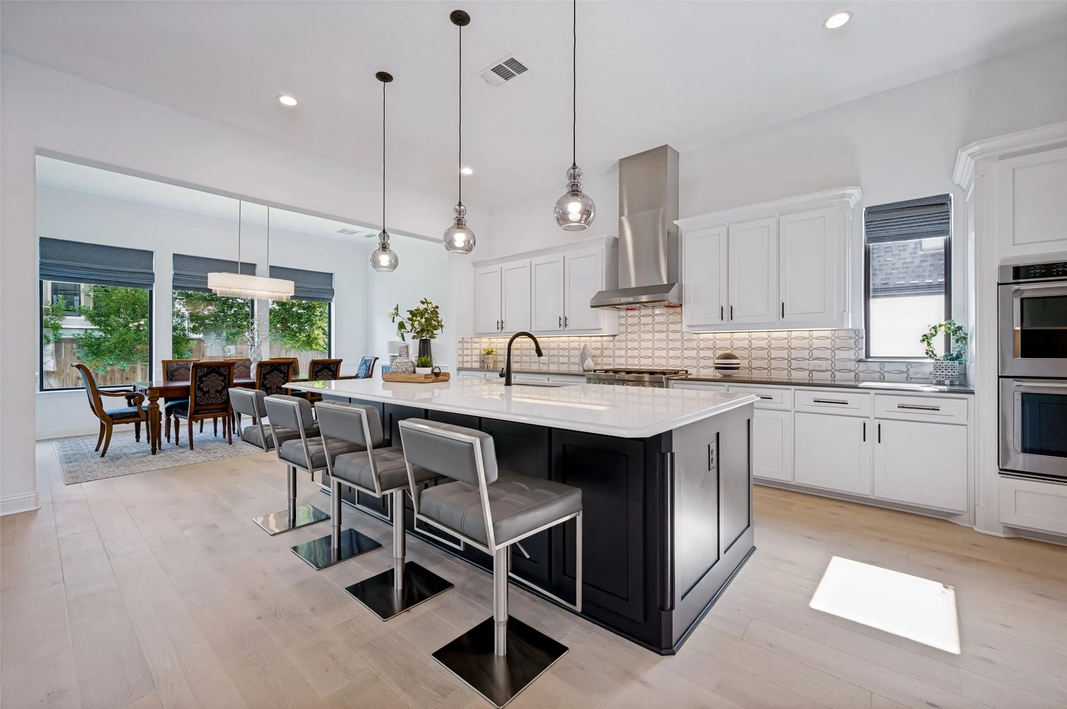 Single Family Residence For Sale in Collin County , 2131 Normandy Circle, Prosper, Texas 75078, 4 Bedroom, 5 Bathroom, 3 Garage spaces, 4,044 Sqft, built in 2020, mls#21329914, Real Estate Agent in Prosper, Homes For Sale in Collin county, Homes For Sale in Prosper, Realtor in Prosper Texas, Real Estate Brokerage Independent Realty Texas, Luminita Cordes Realtor