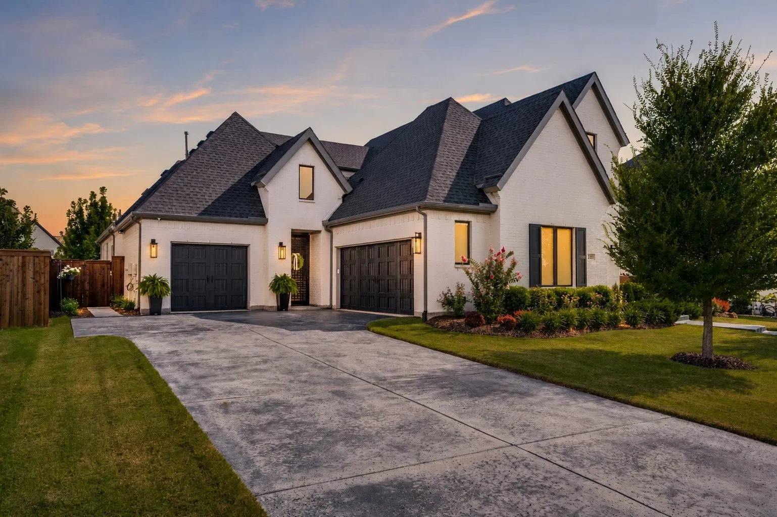 Single Family Residence For Sale in Collin County , 2131 Normandy Circle, Prosper, Texas 75078, 4 Bedroom, 5 Bathroom, 3 Garage spaces, 4,044 Sqft, built in 2020, mls#21329914, Real Estate Agent in Prosper, Homes For Sale in Collin county, Homes For Sale in Prosper, Realtor in Prosper Texas, Real Estate Brokerage Independent Realty Texas, Luminita Cordes Realtor