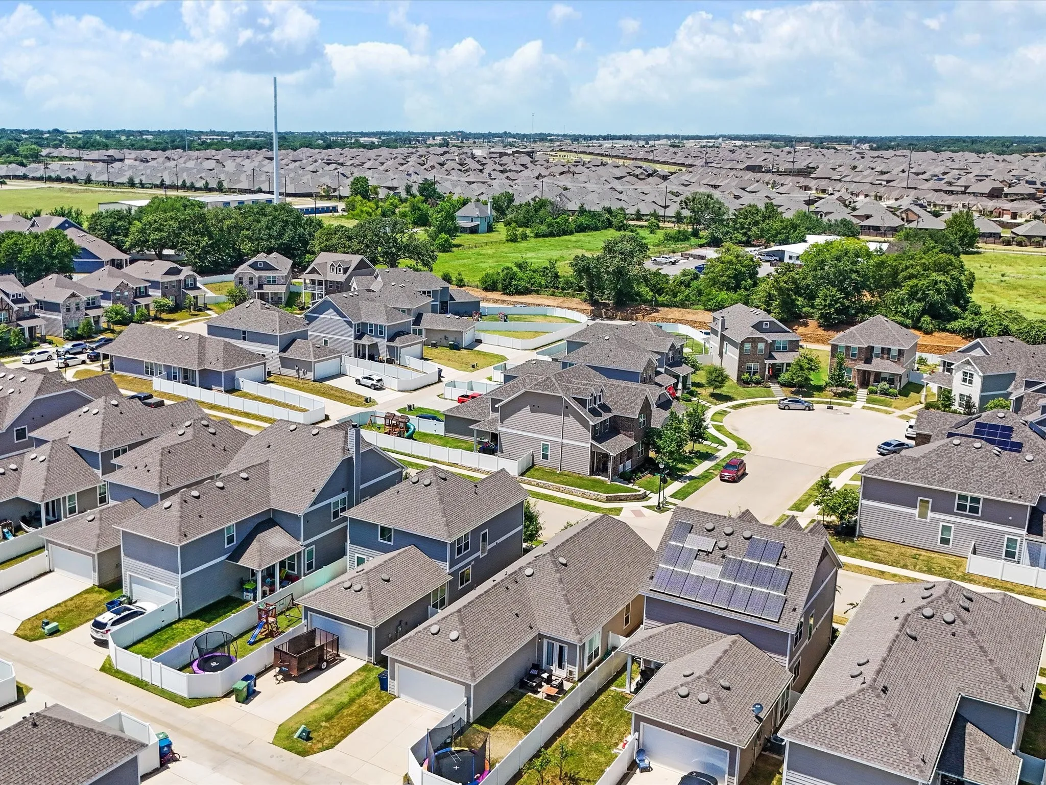 Single Family Residence For Sale in Denton County , 10040 Travis Drive, Providence Village, Texas 76227, 3 Bedroom, 2 Bathroom, 2 Garage spaces, 1,442 Sqft, built in 2020, mls#21315068, Real Estate Agent in Providence Village, Homes For Sale in Denton county, Homes For Sale in Providence Village, Realtor in Providence Village Texas, Real Estate Brokerage Independent Realty Texas, Luminita Cordes Realtor