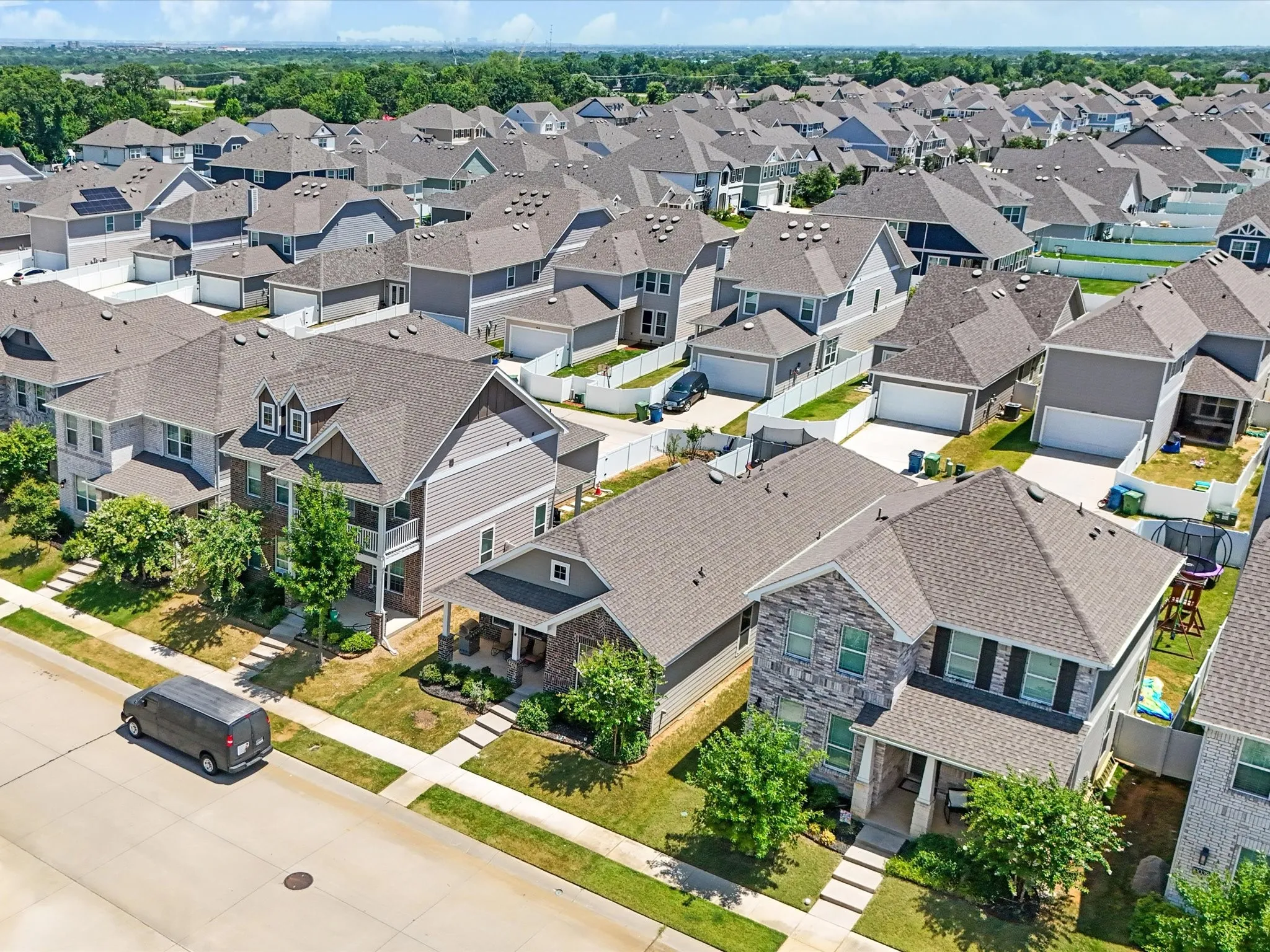 Single Family Residence For Sale in Denton County , 10040 Travis Drive, Providence Village, Texas 76227, 3 Bedroom, 2 Bathroom, 2 Garage spaces, 1,442 Sqft, built in 2020, mls#21315068, Real Estate Agent in Providence Village, Homes For Sale in Denton county, Homes For Sale in Providence Village, Realtor in Providence Village Texas, Real Estate Brokerage Independent Realty Texas, Luminita Cordes Realtor