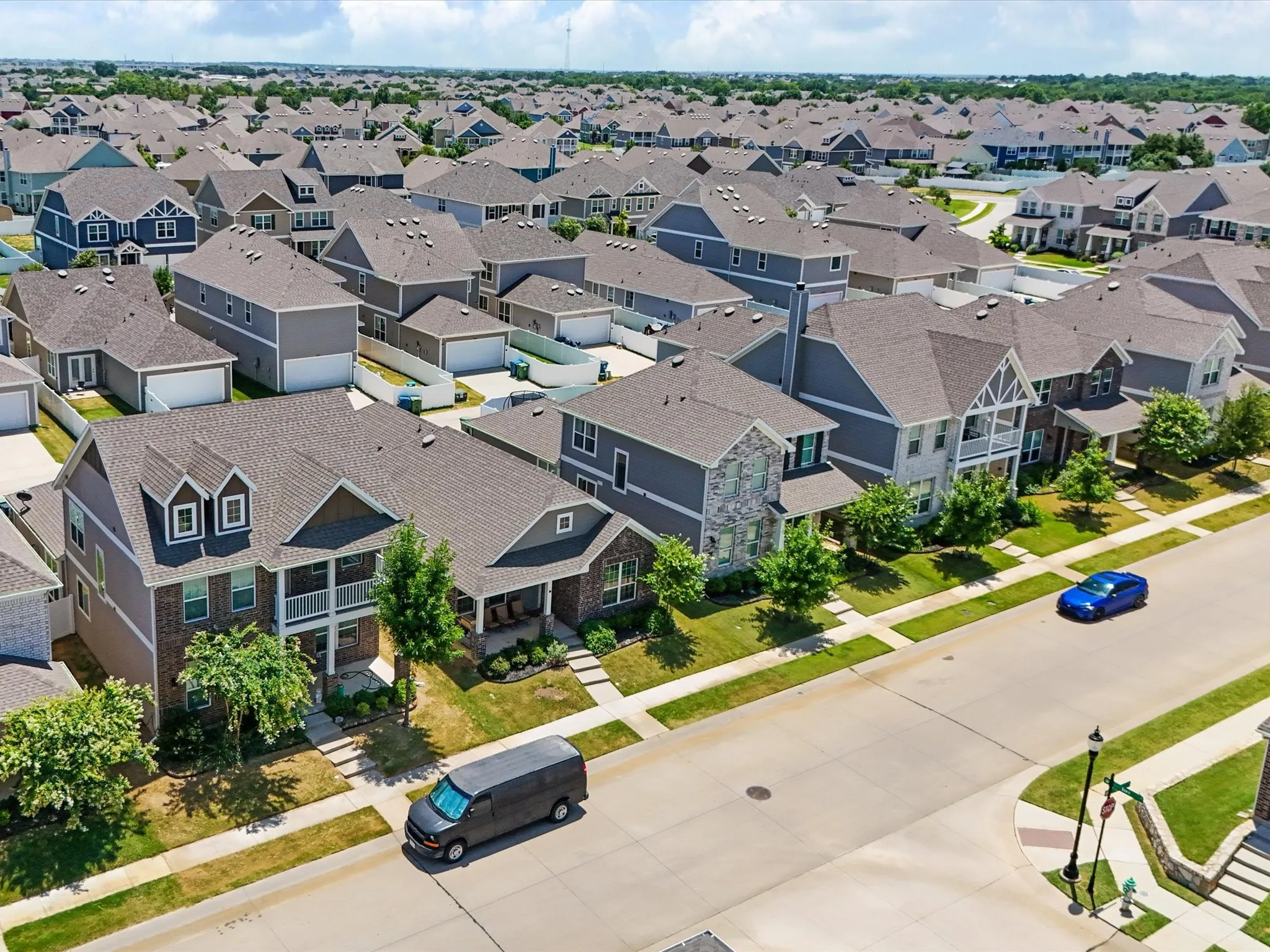 Single Family Residence For Sale in Denton County , 10040 Travis Drive, Providence Village, Texas 76227, 3 Bedroom, 2 Bathroom, 2 Garage spaces, 1,442 Sqft, built in 2020, mls#21315068, Real Estate Agent in Providence Village, Homes For Sale in Denton county, Homes For Sale in Providence Village, Realtor in Providence Village Texas, Real Estate Brokerage Independent Realty Texas, Luminita Cordes Realtor