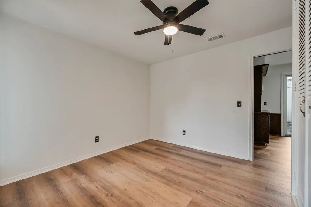 Single Family Residence For Sale in Collin County , 2520 Coleshire Drive, Plano, Texas 75075, 4 Bedroom, 3 Bathroom, 2 Garage spaces, 2,352 Sqft, built in 1972, mls#21330081, Real Estate Agent in Plano, Homes For Sale in Collin county, Homes For Sale in Plano, Realtor in Plano Texas, Real Estate Brokerage Independent Realty Texas, Luminita Cordes Realtor