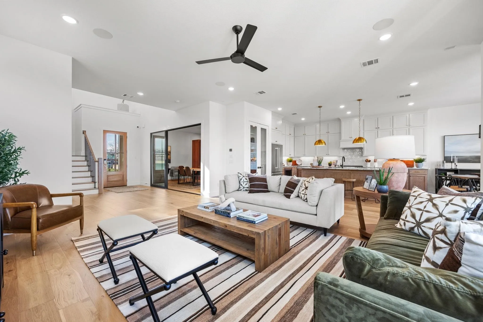 Single Family Residence For Sale in Collin County , 101 Chestnut Street, Celina, Texas 75009, 3 Bedroom, 3 Bathroom, 2 Garage spaces, 2,499 Sqft, built in 2025, mls#21329901, Real Estate Agent in Celina, Homes For Sale in Collin county, Homes For Sale in Celina, Realtor in Celina Texas, Real Estate Brokerage Independent Realty Texas, Luminita Cordes Realtor