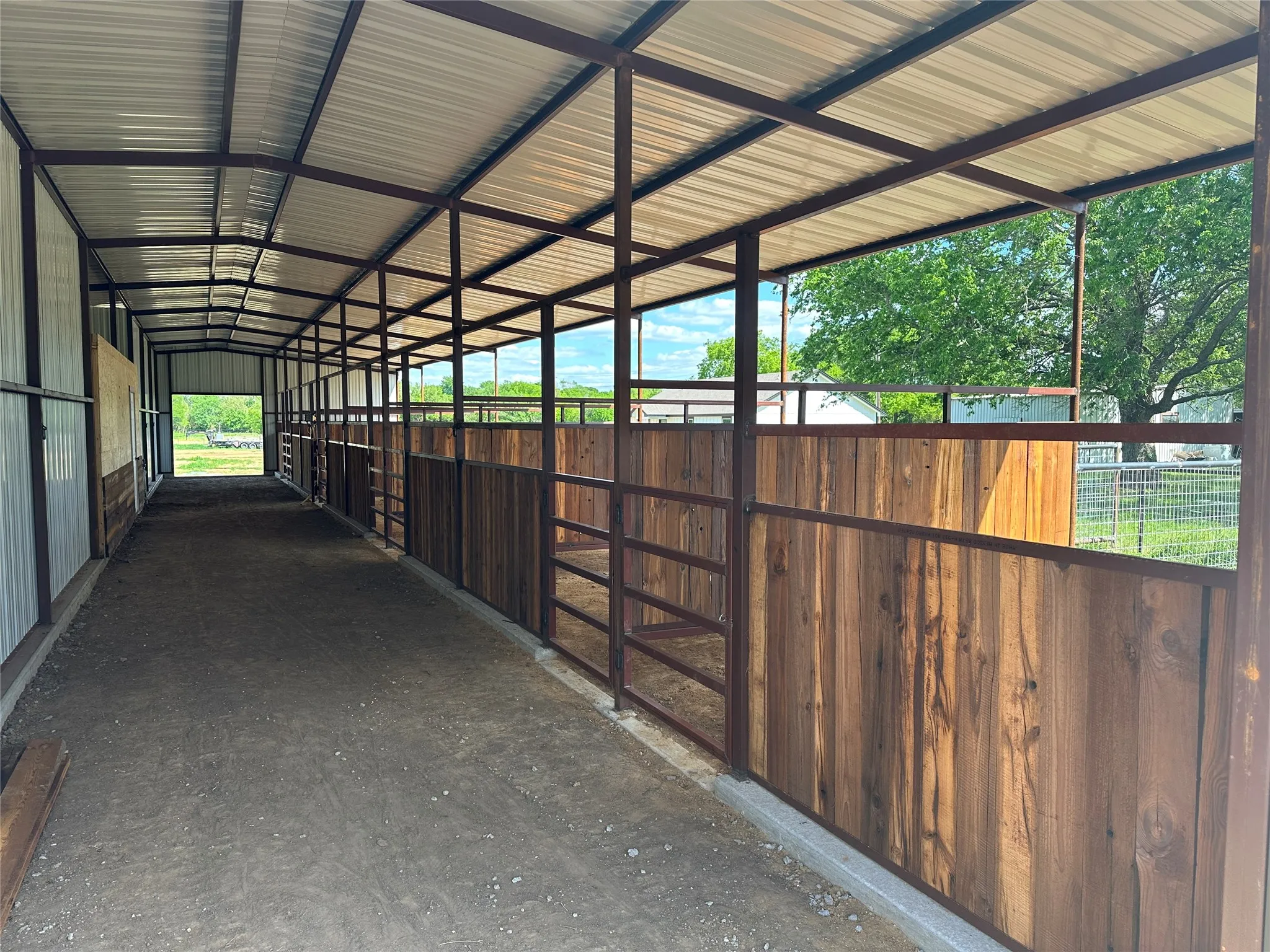 Single Family Residence For Sale in Johnson County , 711 County Road 701, Cleburne, Texas 76031, 3 Bedroom, 2 Bathroom, Garage spaces, 1,500 Sqft, built in 2024, mls#21329665, Real Estate Agent in Cleburne, Homes For Sale in Johnson county, Homes For Sale in Cleburne, Realtor in Cleburne Texas, Real Estate Brokerage Independent Realty Texas, Luminita Cordes Realtor
