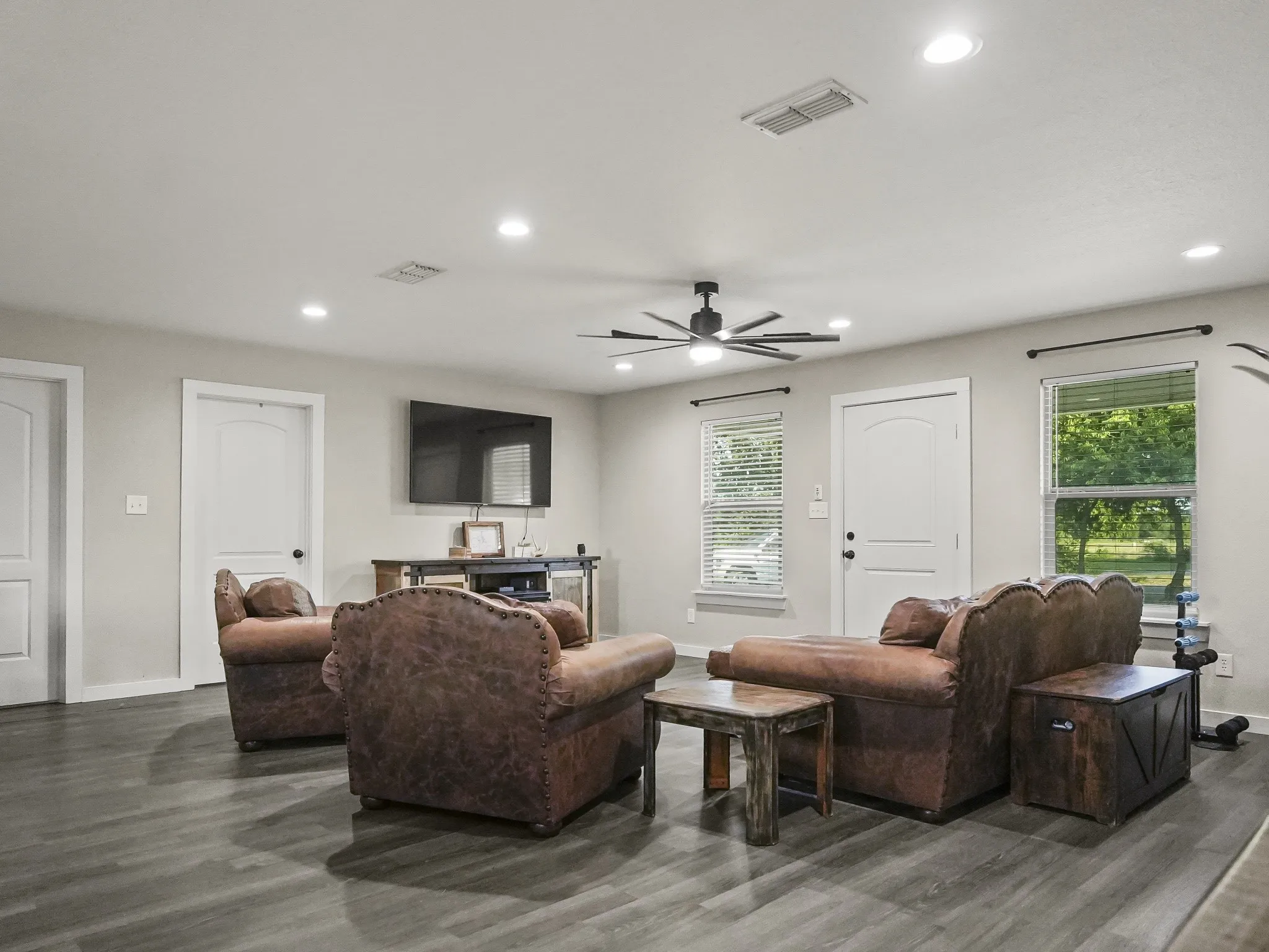 Single Family Residence For Sale in Johnson County , 711 County Road 701, Cleburne, Texas 76031, 3 Bedroom, 2 Bathroom, Garage spaces, 1,500 Sqft, built in 2024, mls#21329665, Real Estate Agent in Cleburne, Homes For Sale in Johnson county, Homes For Sale in Cleburne, Realtor in Cleburne Texas, Real Estate Brokerage Independent Realty Texas, Luminita Cordes Realtor