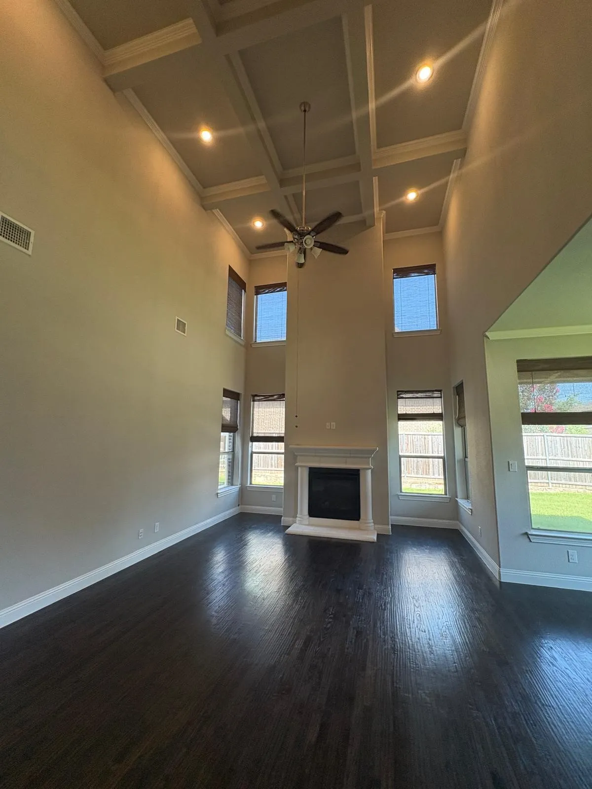 Single Family Residence For Sale in Collin County , 1109 Melcer Street, Plano, Texas 75074, 3 Bedroom, 4 Bathroom, 2 Garage spaces, 3,175 Sqft, built in 2017, mls#21330138, Real Estate Agent in Plano, Homes For Sale in Collin county, Homes For Sale in Plano, Realtor in Plano Texas, Real Estate Brokerage Independent Realty Texas, Luminita Cordes Realtor