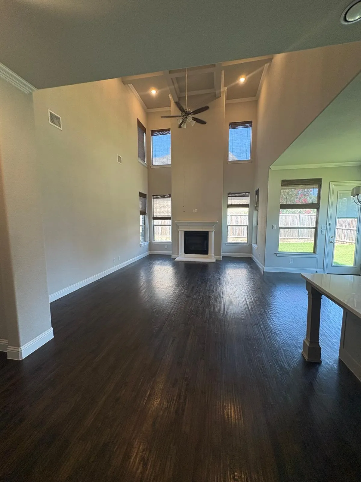 Single Family Residence For Sale in Collin County , 1109 Melcer Street, Plano, Texas 75074, 3 Bedroom, 4 Bathroom, 2 Garage spaces, 3,175 Sqft, built in 2017, mls#21330138, Real Estate Agent in Plano, Homes For Sale in Collin county, Homes For Sale in Plano, Realtor in Plano Texas, Real Estate Brokerage Independent Realty Texas, Luminita Cordes Realtor