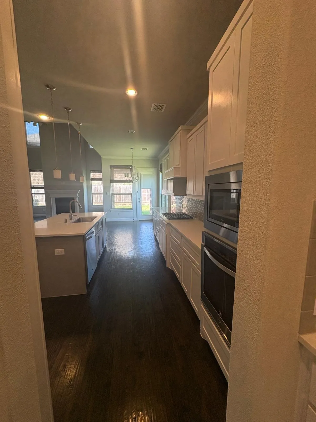 Single Family Residence For Sale in Collin County , 1109 Melcer Street, Plano, Texas 75074, 3 Bedroom, 4 Bathroom, 2 Garage spaces, 3,175 Sqft, built in 2017, mls#21330138, Real Estate Agent in Plano, Homes For Sale in Collin county, Homes For Sale in Plano, Realtor in Plano Texas, Real Estate Brokerage Independent Realty Texas, Luminita Cordes Realtor