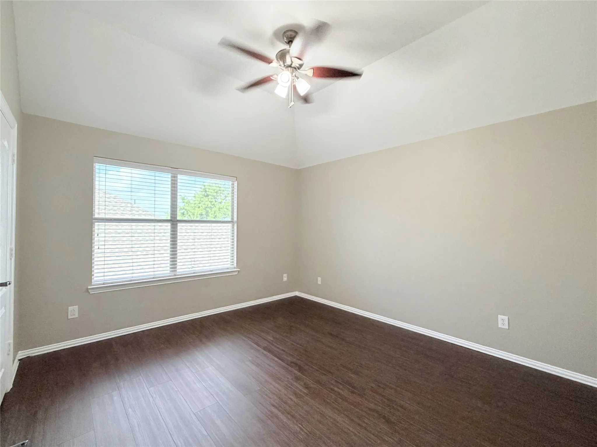 Single Family Residence For Rent in Denton County , 2800 Appaloosa Court, Little Elm, Texas 75068, 5 Bedroom, 4 Bathroom, 2 Garage spaces, 3,451 Sqft, built in 2007, mls#21330149, Real Estate Agent in Little Elm, Homes For Rent in Denton county, Homes For Rent in Little Elm, Realtor in Little Elm Texas, Real Estate Brokerage Independent Realty Texas, Luminita Cordes Realtor