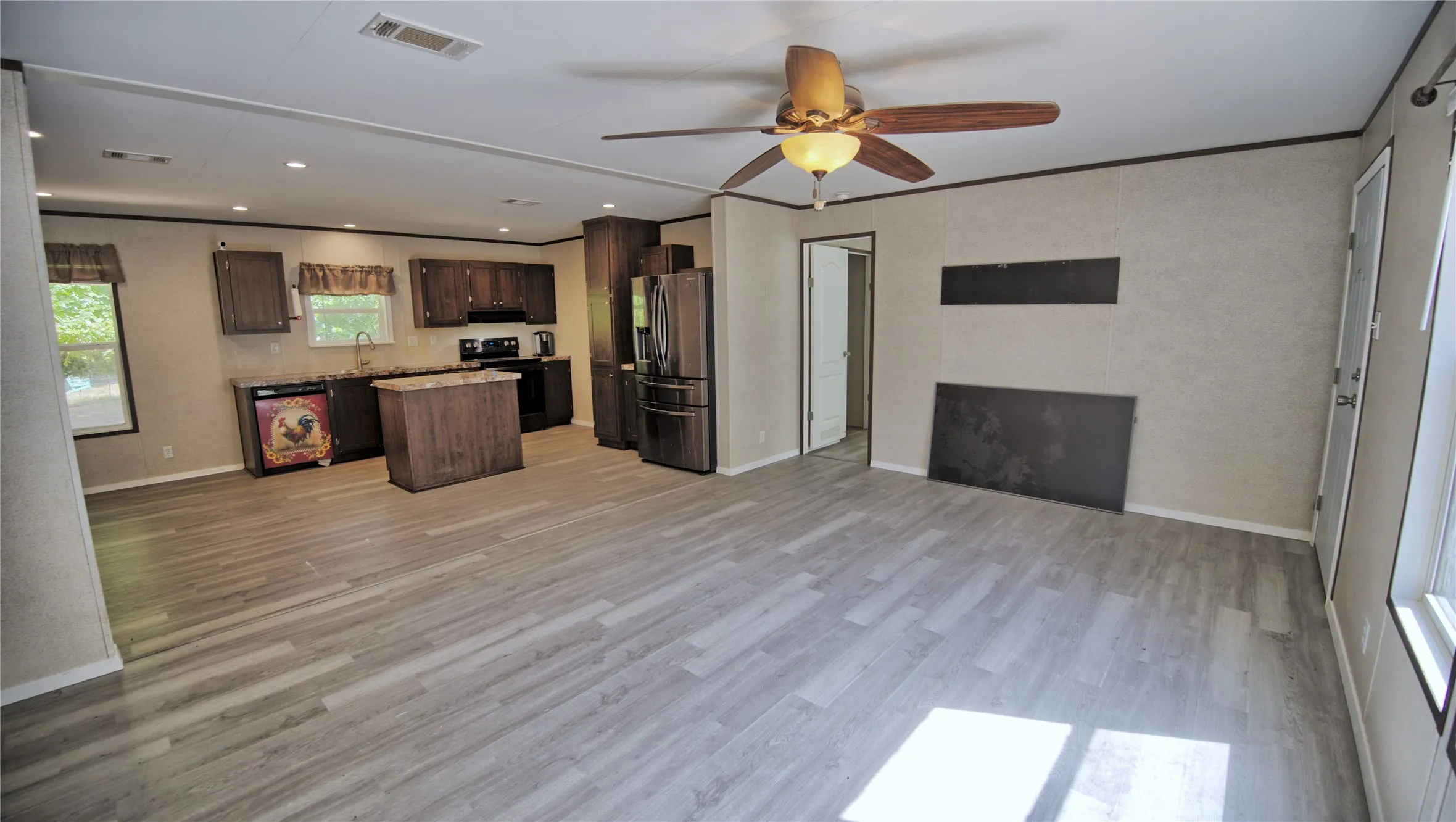 Mobile Home For Sale in Montague County , 523 Billy Road, Bowie, Texas 76230, 3 Bedroom, 2 Bathroom, Garage spaces, 1,280 Sqft, built in 2019, mls#21329775, Real Estate Agent in Bowie, Homes For Sale in Montague county, Homes For Sale in Bowie, Realtor in Bowie Texas, Real Estate Brokerage Independent Realty Texas, Luminita Cordes Realtor