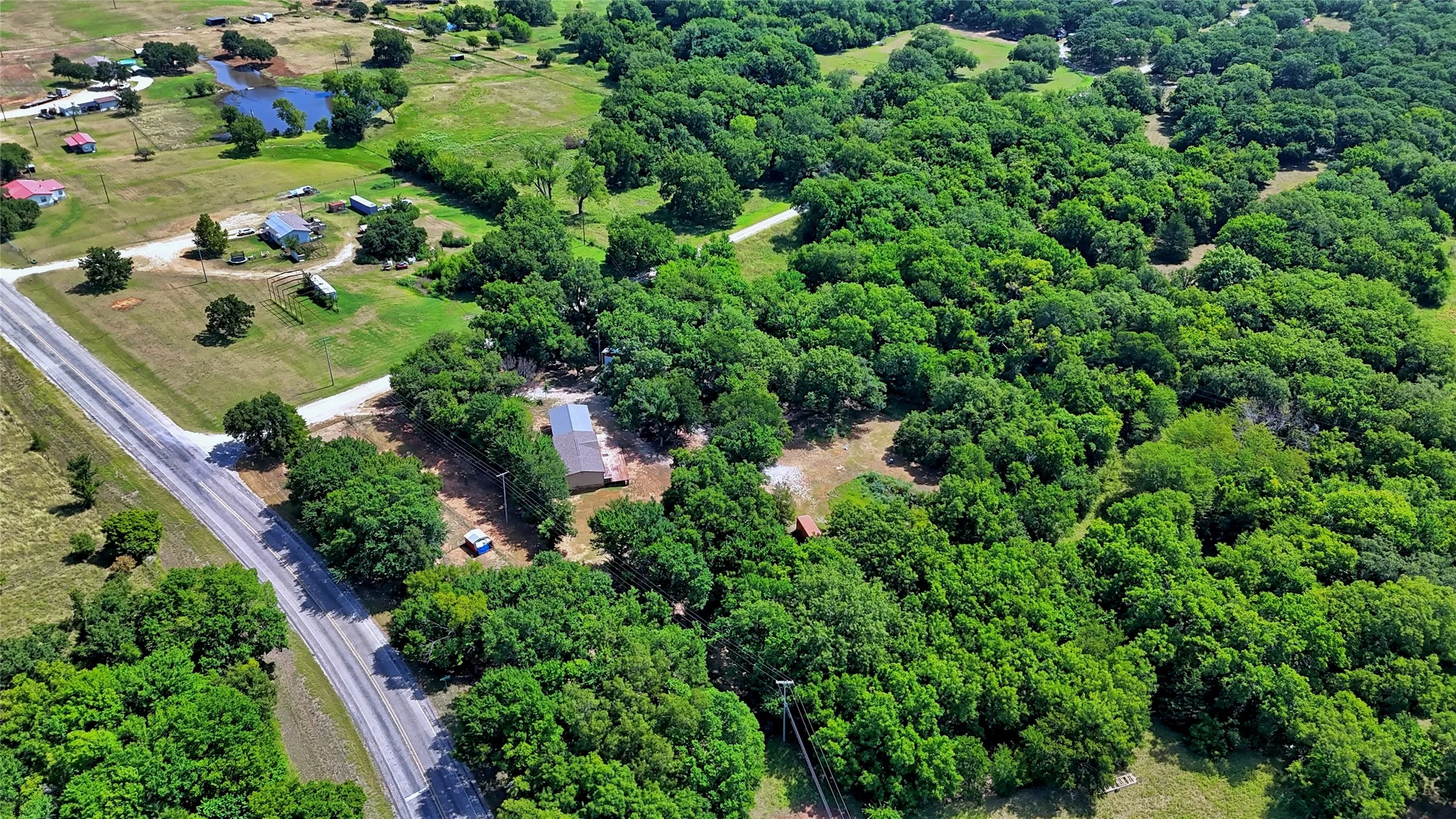 Mobile Home For Sale in Montague County , 523 Billy Road, Bowie, Texas 76230, 3 Bedroom, 2 Bathroom, Garage spaces, 1,280 Sqft, built in 2019, mls#21329775, Real Estate Agent in Bowie, Homes For Sale in Montague county, Homes For Sale in Bowie, Realtor in Bowie Texas, Real Estate Brokerage Independent Realty Texas, Luminita Cordes Realtor