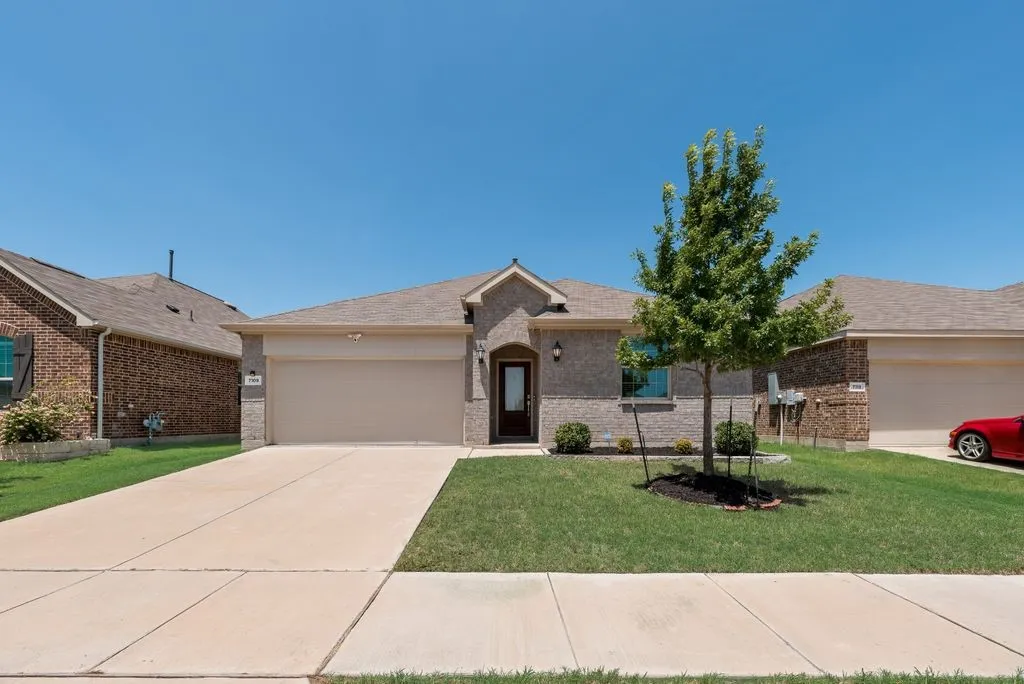 Single Family Residence For Rent in Collin County , 7109 Crepe Myrtle Avenue, Mc Kinney, Texas 75071, 4 Bedroom, 2 Bathroom, 2 Garage spaces, 1,990 Sqft, built in 2021, mls#21322340, Real Estate Agent in Mc Kinney, Homes For Rent in Collin county, Homes For Rent in Mc Kinney, Realtor in Mc Kinney Texas, Real Estate Brokerage Independent Realty Texas, Luminita Cordes Realtor