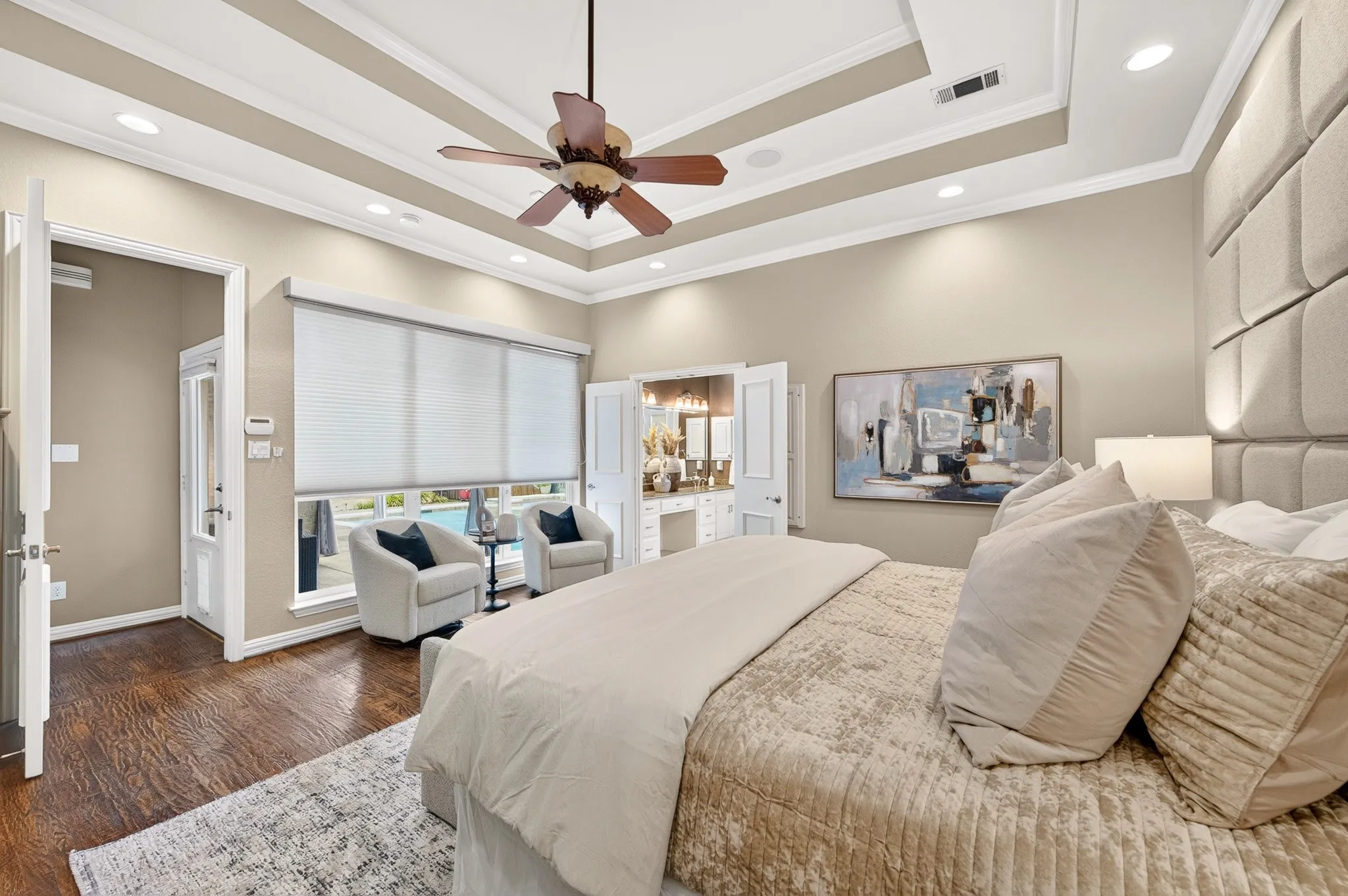 Tray ceiling with crown molding and recessed lighting