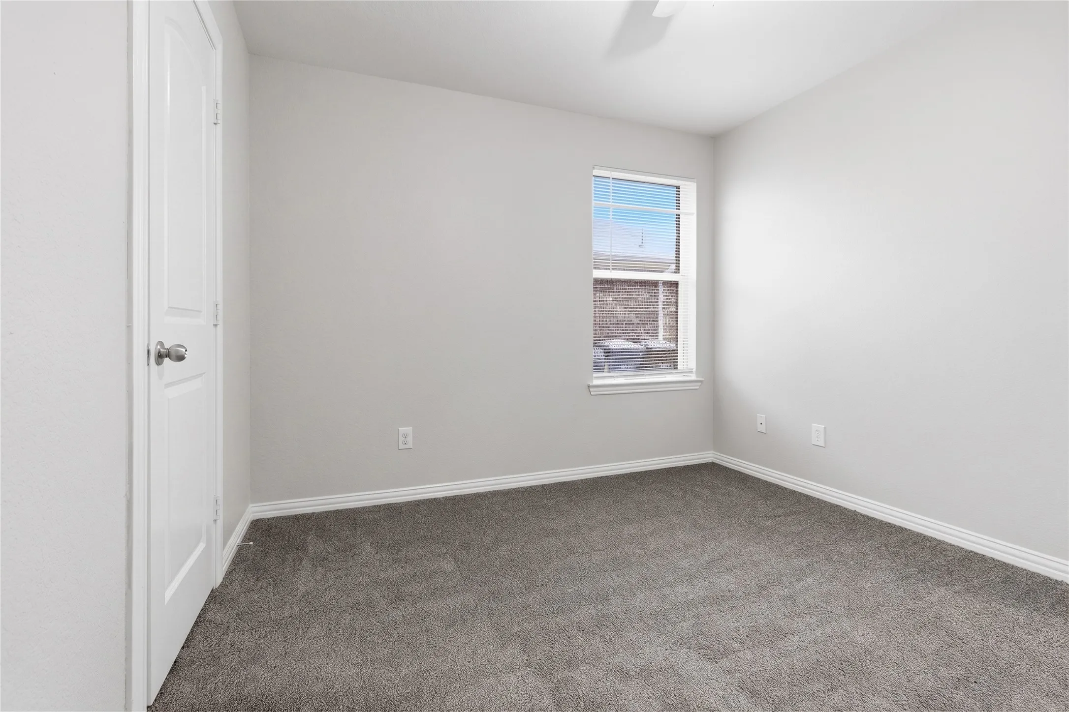 Single Family Residence For Sale in Denton County , 2713 Dawn Spring Drive, Little Elm, Texas 75068, 3 Bedroom, 2 Bathroom, 2 Garage spaces, 1,437 Sqft, built in 2004, mls#21329192, Real Estate Agent in Little Elm, Homes For Sale in Denton county, Homes For Sale in Little Elm, Realtor in Little Elm Texas, Real Estate Brokerage Independent Realty Texas, Luminita Cordes Realtor