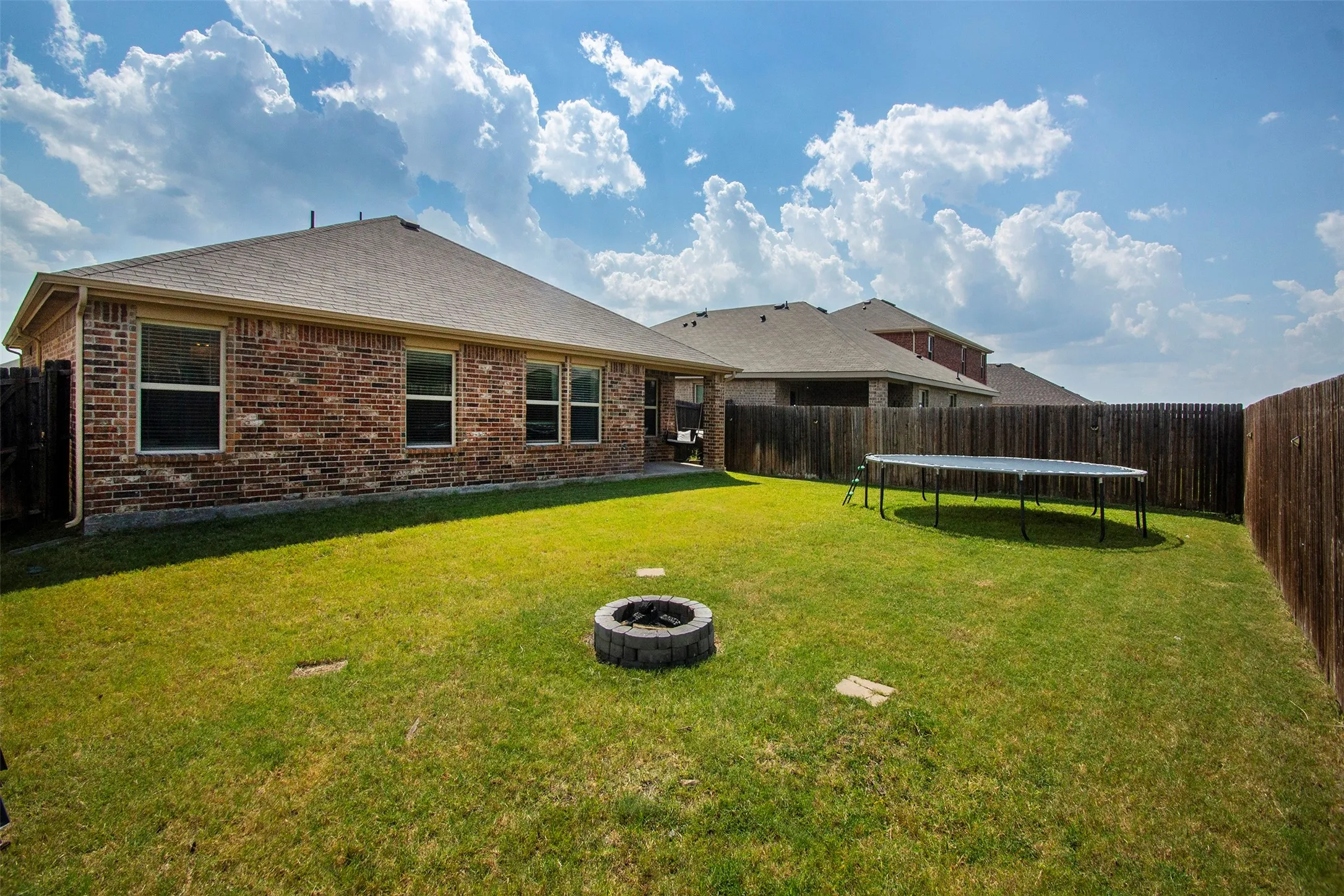 Single Family Residence For Sale in Kaufman County , 2314 Pontotoc Drive, Forney, Texas 75126, 4 Bedrooms, 2 Bathrooms, 2 Garage spaces, 1,560 Sqft, built in 2018, Price $285,000, mls#21319045, Real Estate Agent in Forney, Homes For Sale in Kaufman county, Homes For Sale in Forney, Realtor in Forney Texas, Real Estate Brokerage Independent Realty Texas, Luminita Cordes Realtor