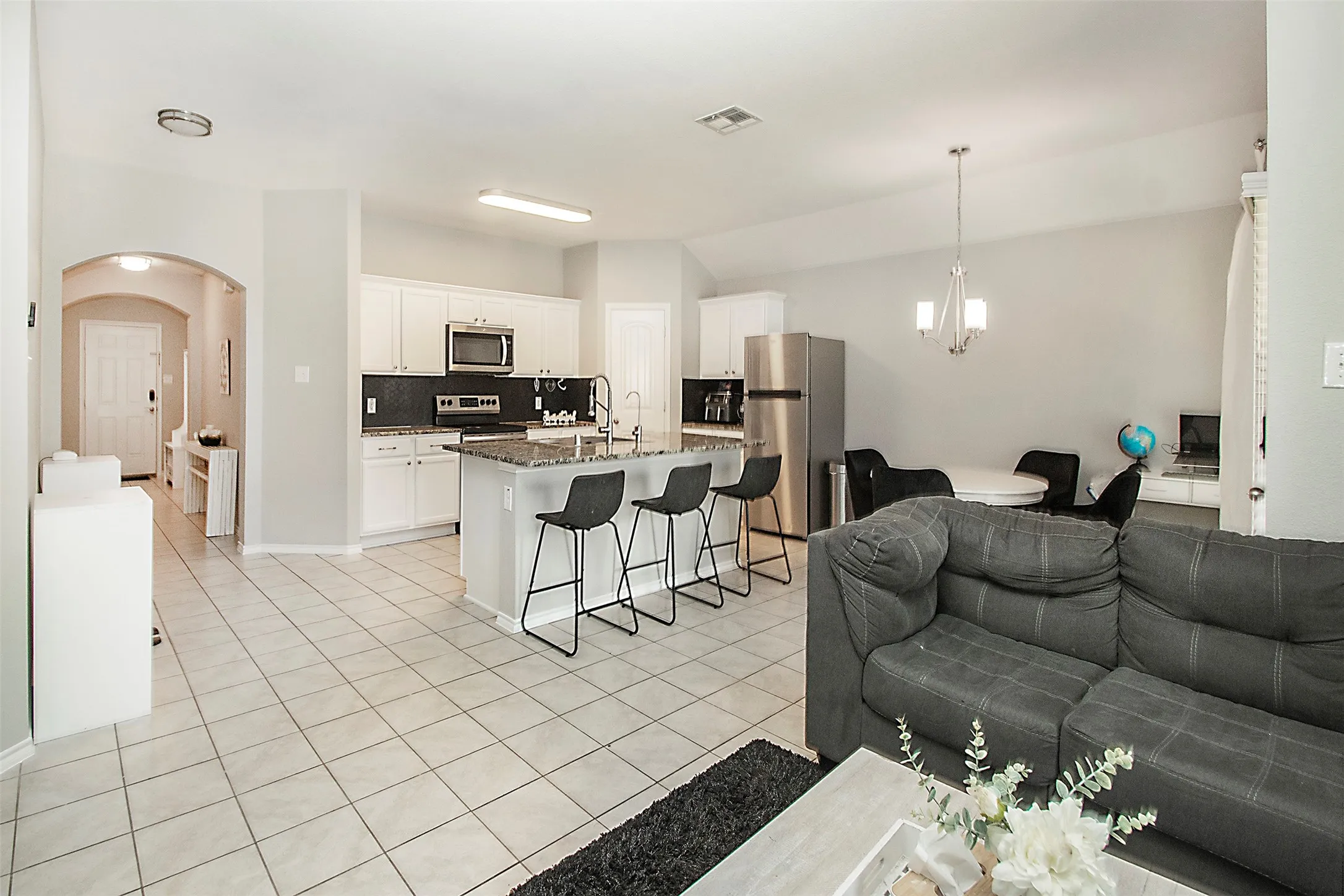 Single Family Residence For Sale in Kaufman County , 2314 Pontotoc Drive, Forney, Texas 75126, 4 Bedrooms, 2 Bathrooms, 2 Garage spaces, 1,560 Sqft, built in 2018, Price $285,000, mls#21319045, Real Estate Agent in Forney, Homes For Sale in Kaufman county, Homes For Sale in Forney, Realtor in Forney Texas, Real Estate Brokerage Independent Realty Texas, Luminita Cordes Realtor