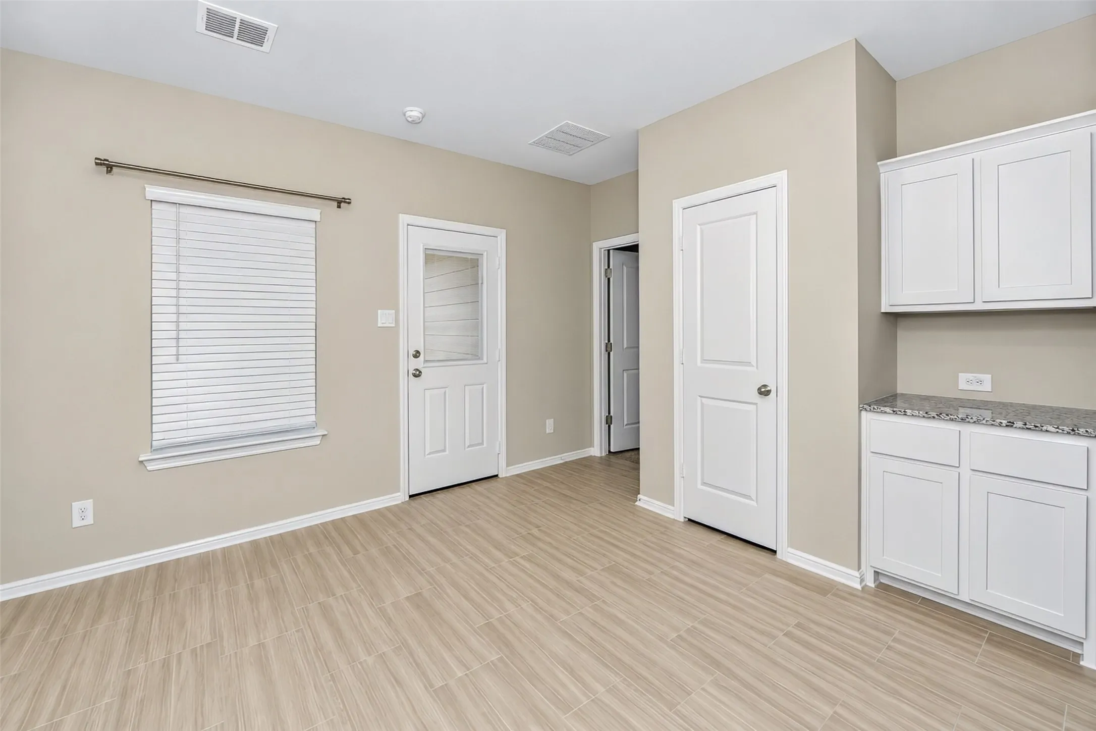 Single Family Residence For Rent in Wise County , 164 Greenhill Trail, Boyd, Texas 76023, 3 Bedroom, 2 Bathroom, 2 Garage spaces, 1,440 Sqft, built in 2025, mls#21324277, Real Estate Agent in Boyd, Homes For Rent in Wise county, Homes For Rent in Boyd, Realtor in Boyd Texas, Real Estate Brokerage Independent Realty Texas, Luminita Cordes Realtor